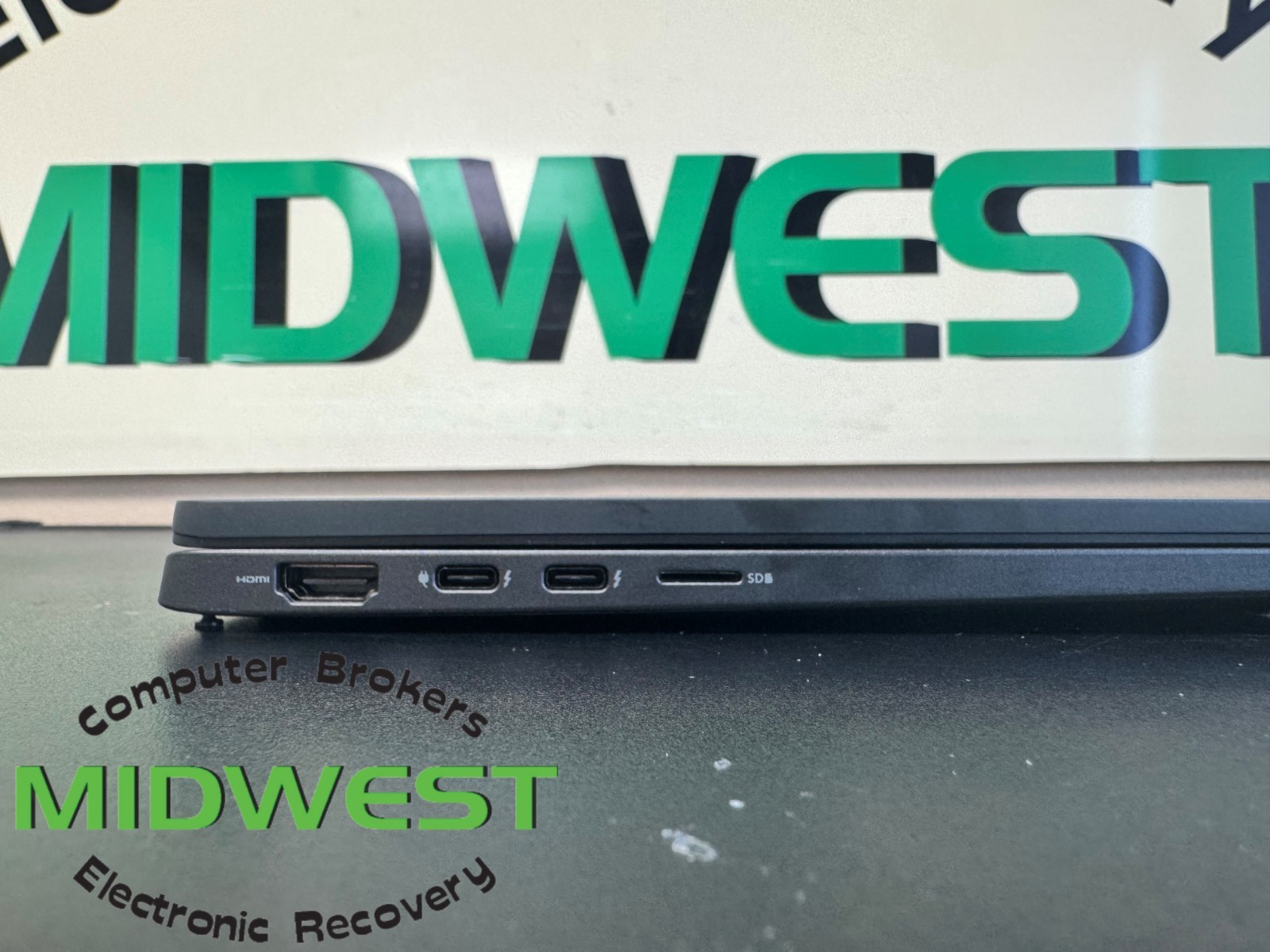 Dell Latitude 7410 i7-10810U 1.1GHz 16GB RAM (NO OS/HDD/SSD)