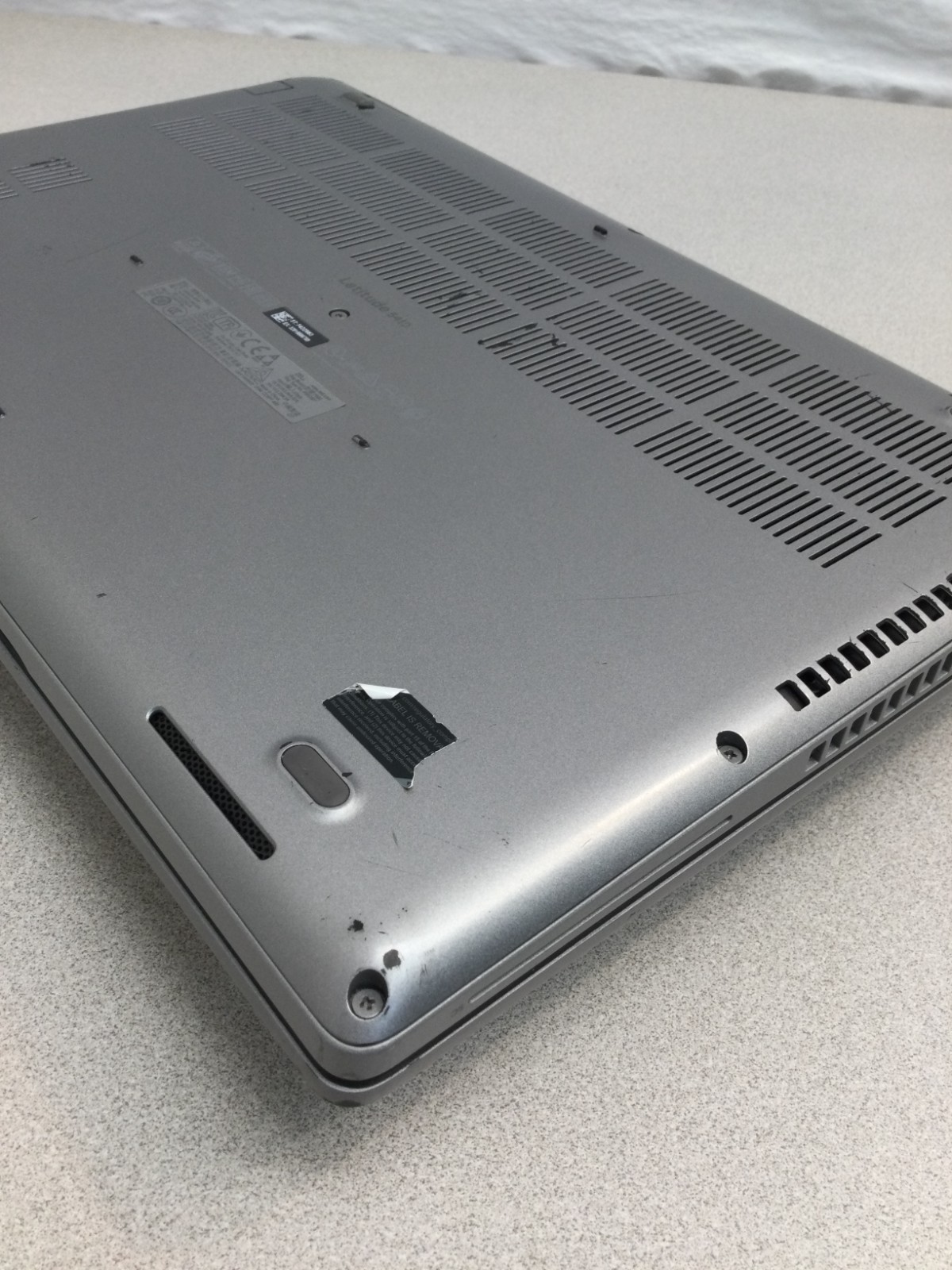 Dell Latitude 5410 14″ 256GB SSD Core i5 10 th gen 1.70GHz, 12GB RAM WIN 11 PRO