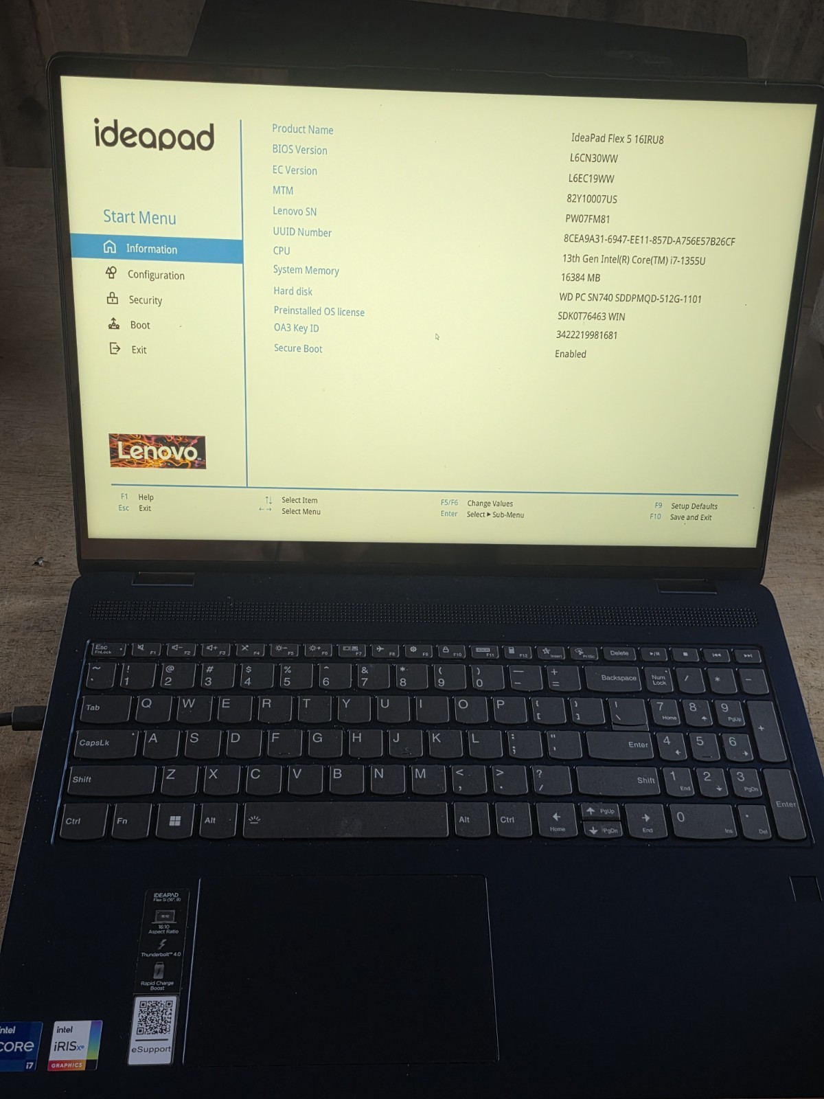 Lenovo IdeaPad Flex 5 16IRU8 16″ (512GB SSD, Intel Core i7 13th Gen., Nice