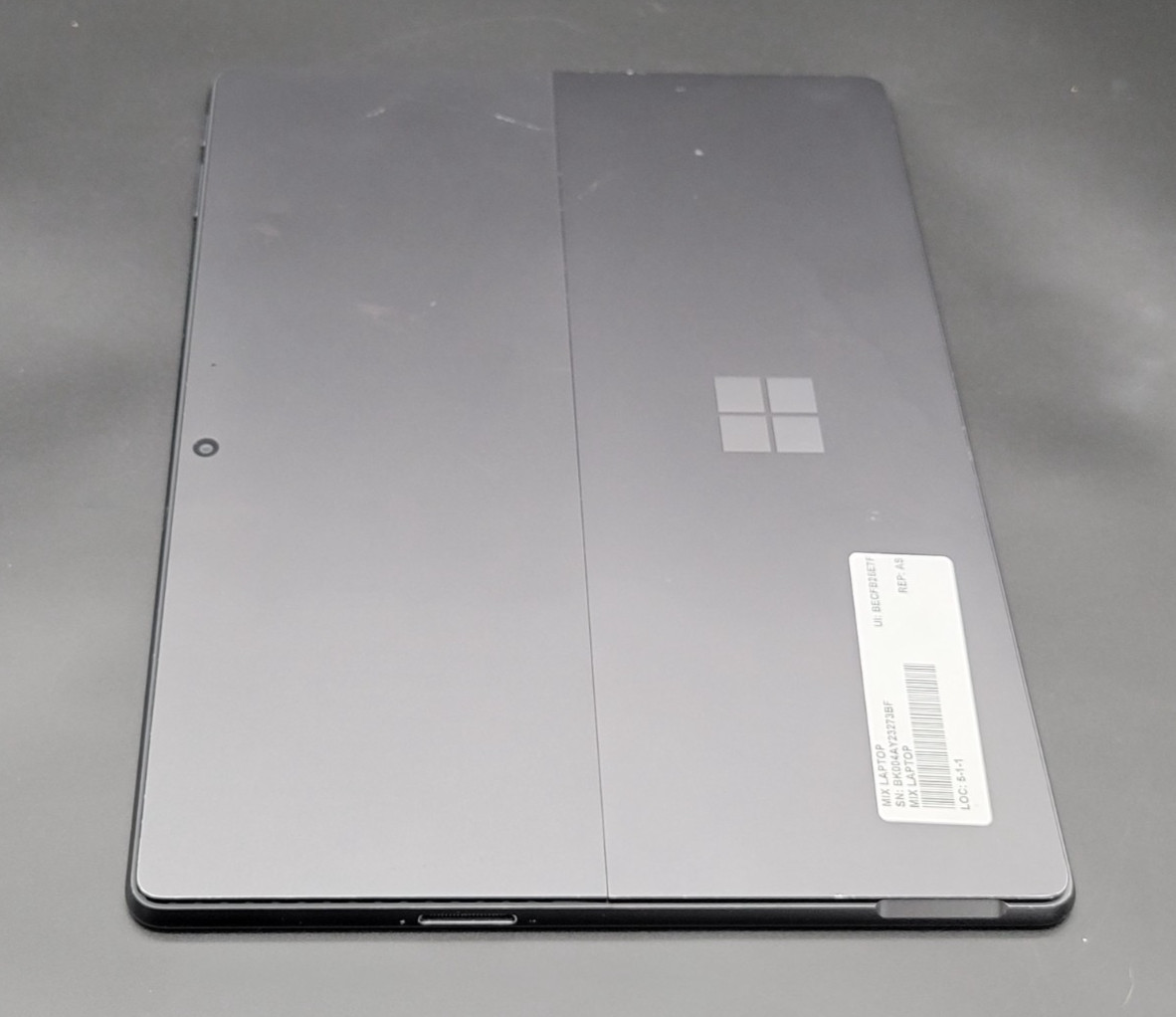 Microsoft Surface Pro 9 13″ i5-1235U 8GB RAM 256GB SSD 2038 Win11 Tablet