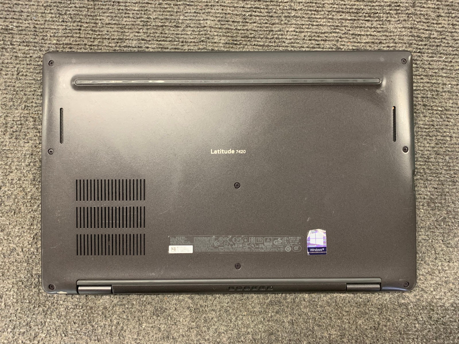 Dell Latitude 7420 14″ Laptop i7-1165G7 16GB RAM 256GB NVMe
