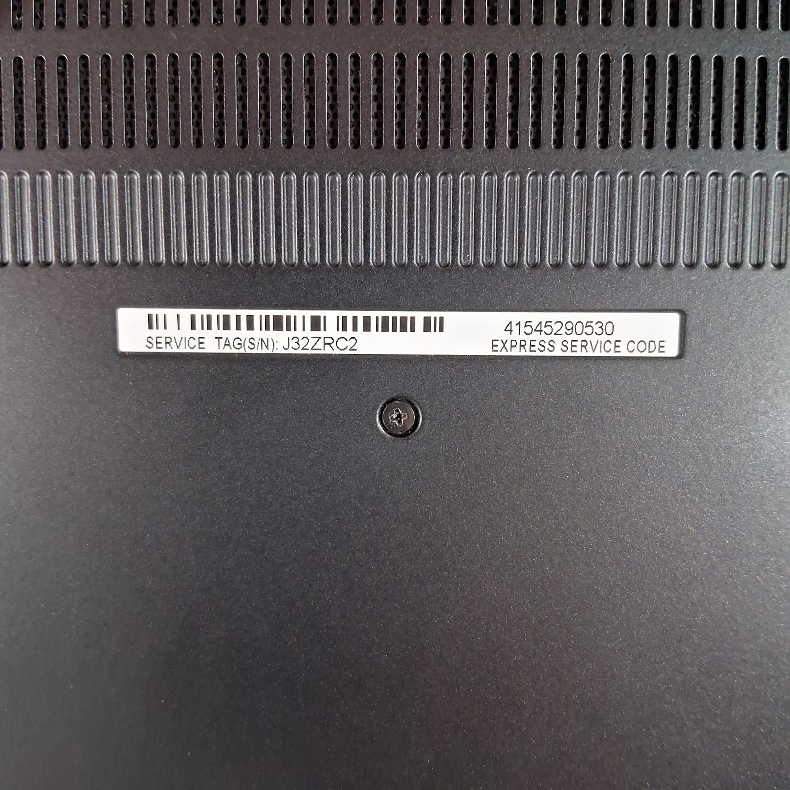 Dell E7470 14 in (512GB SSD, Intel Core i7-6600U, 2.60 GHz, 16 GB) Laptop, Win11