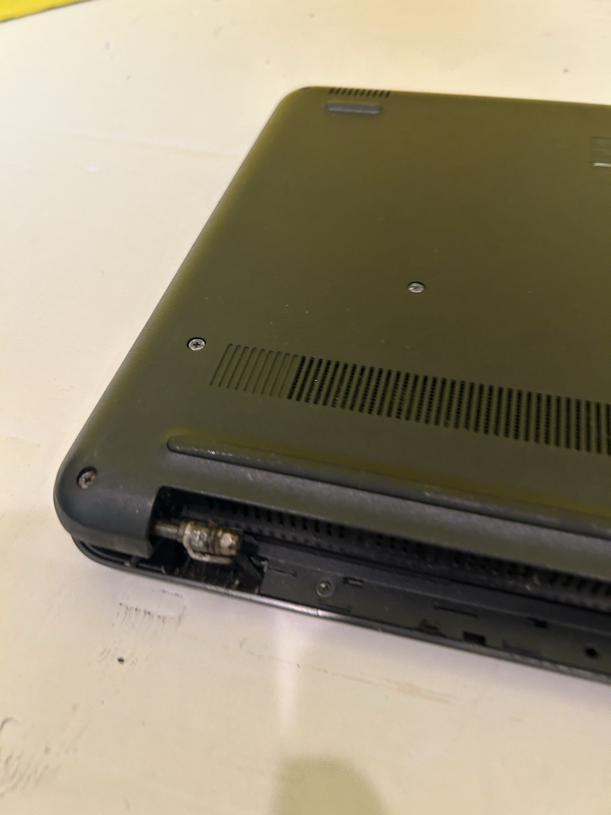 Dell Chromebook 13′ inch 3380 C3855 4GB Ram 16GB SSD *See Description*