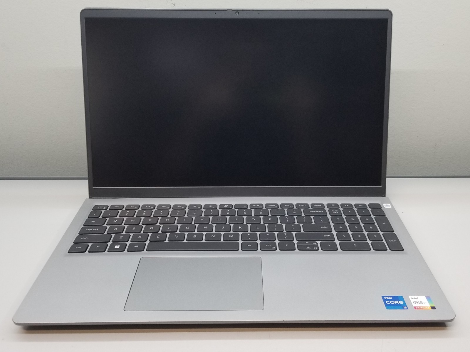 Dell Vostro 3530 15.6″ FHD i5-1335U 3.4GHz 8GB RAM 256GB NVMe Win 11 Pro WiFi BT