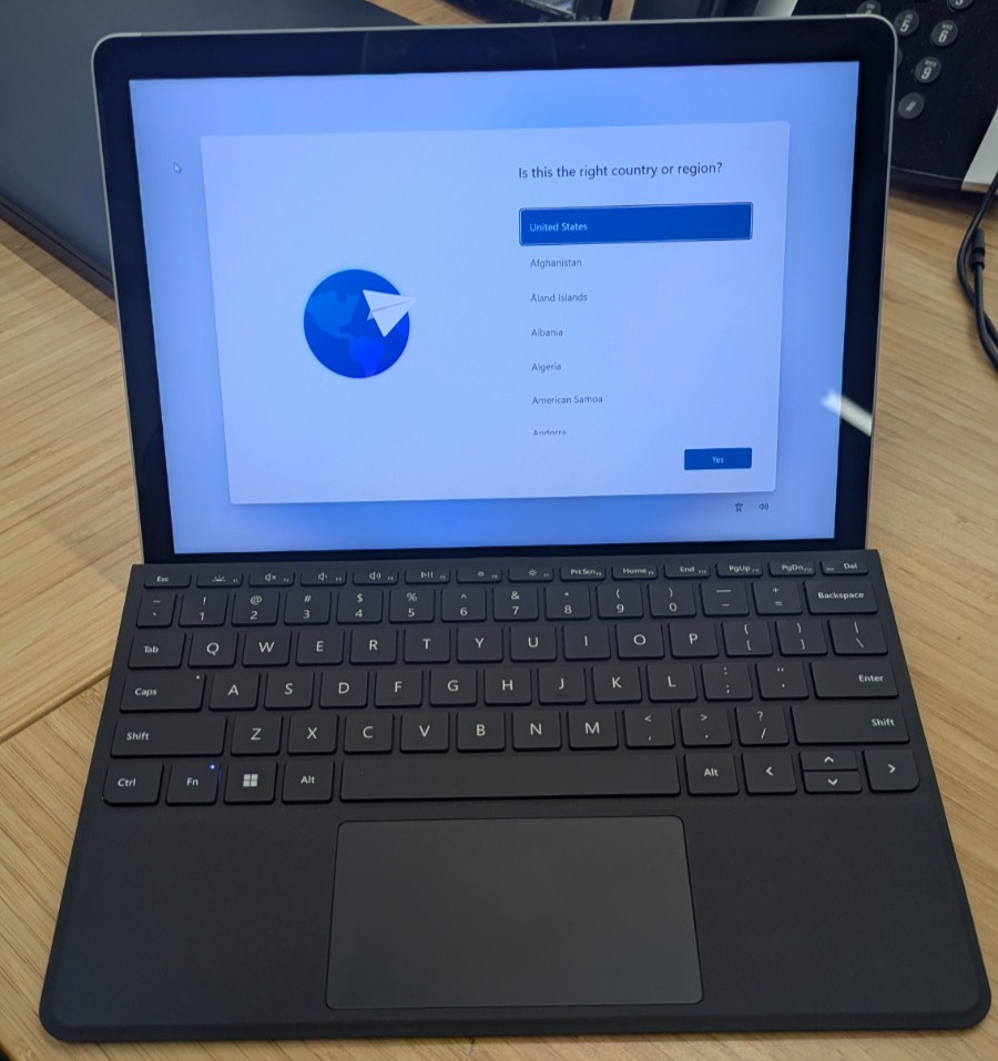 Surface Go 2 1926 – Intel Pentium CPU 4425Y @ 1.7GHz, 4 GB RAM, 64 GB SanDisk