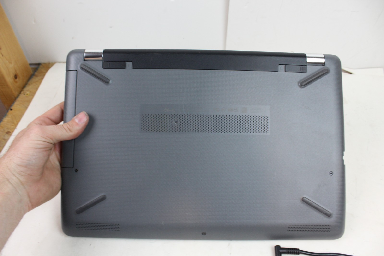 CASE DAMAGE HP Laptop 15-BW0XX AMD A10-9620P 8GB RAM 256GB HDD w/ OS