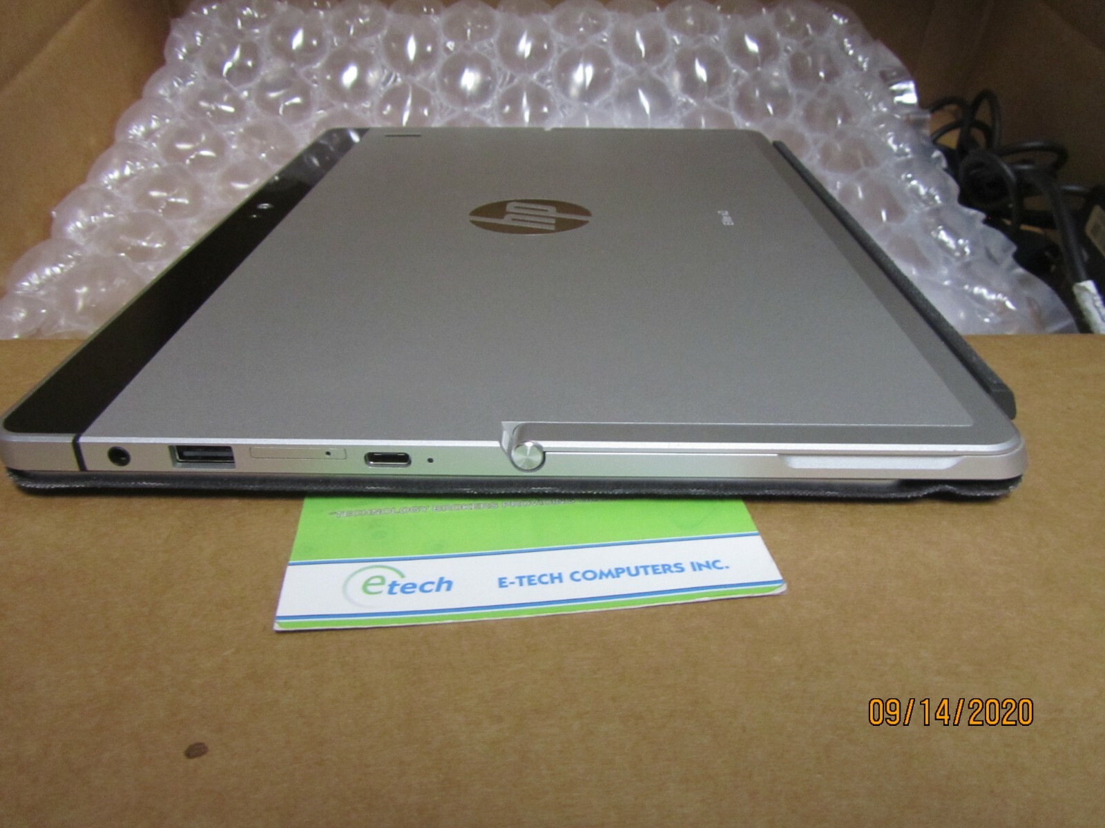 HP Elite x2 1012 G1 Tablet 1.2GHz 8GB 512GB SSD 12″ 1920×1280 Touch 4G LTE WIN10
