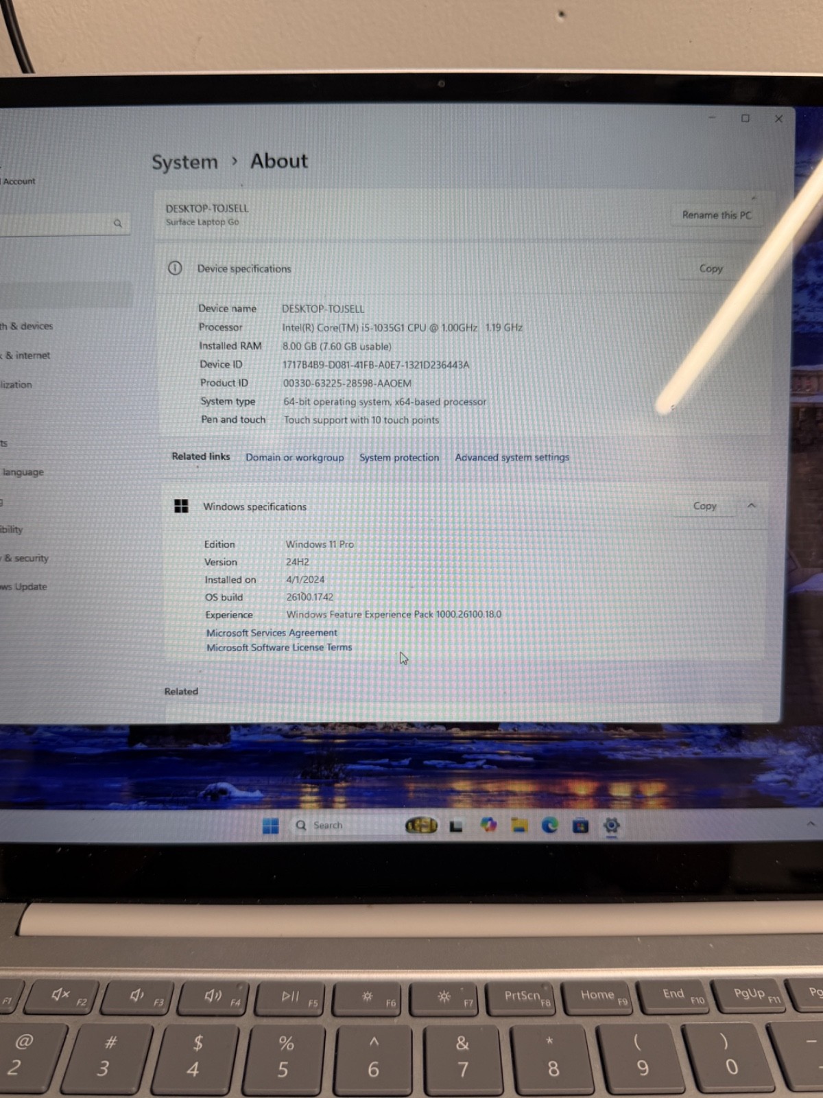 Microsoft Surface Laptop Go 1 1943 12.4 i5-1035G1 1.0GHz 8GB 128GB WORKS CRACKED