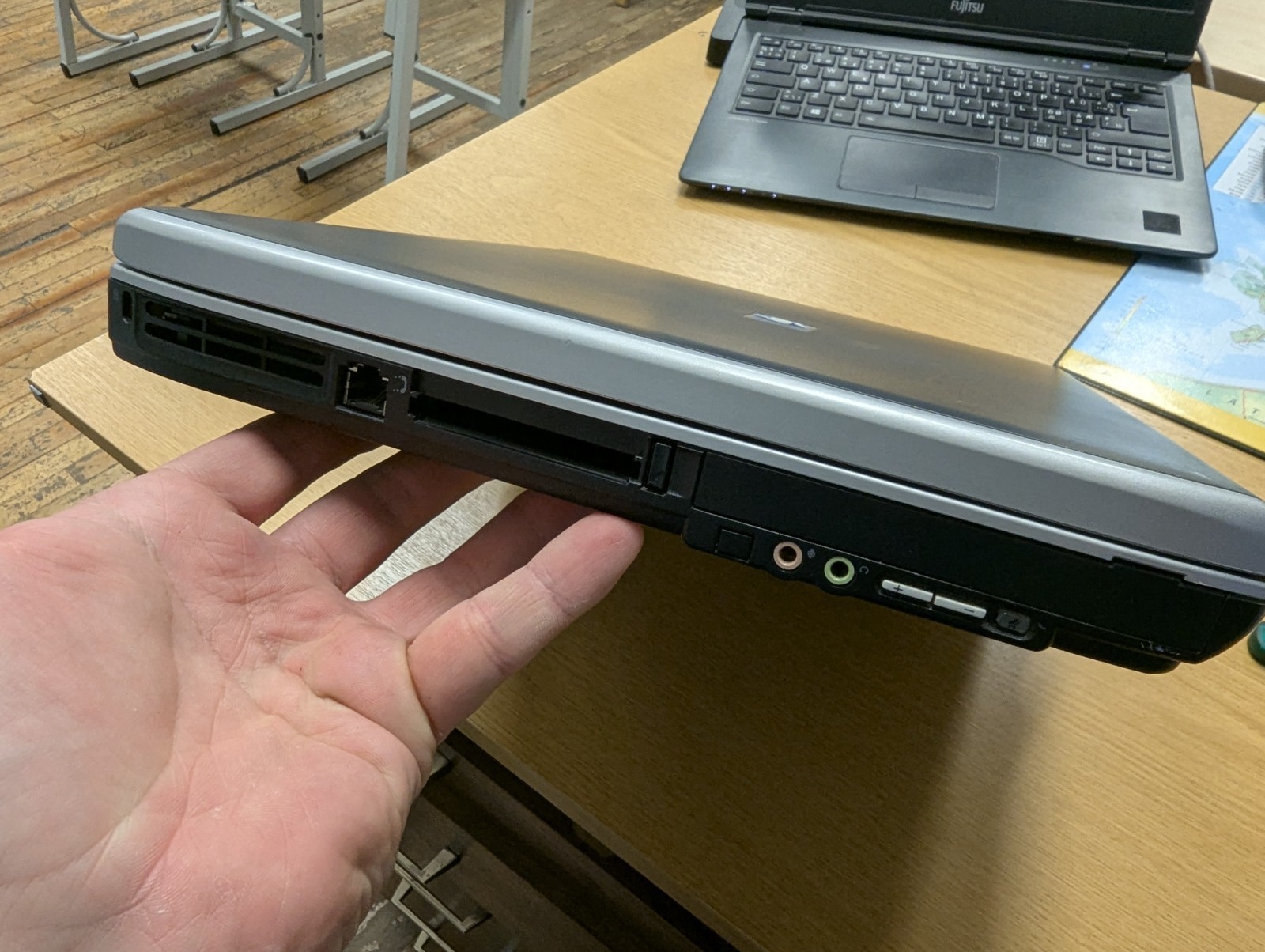HP Compaq nx9020 Intel Celeron M 1.4, 256Mb RAM