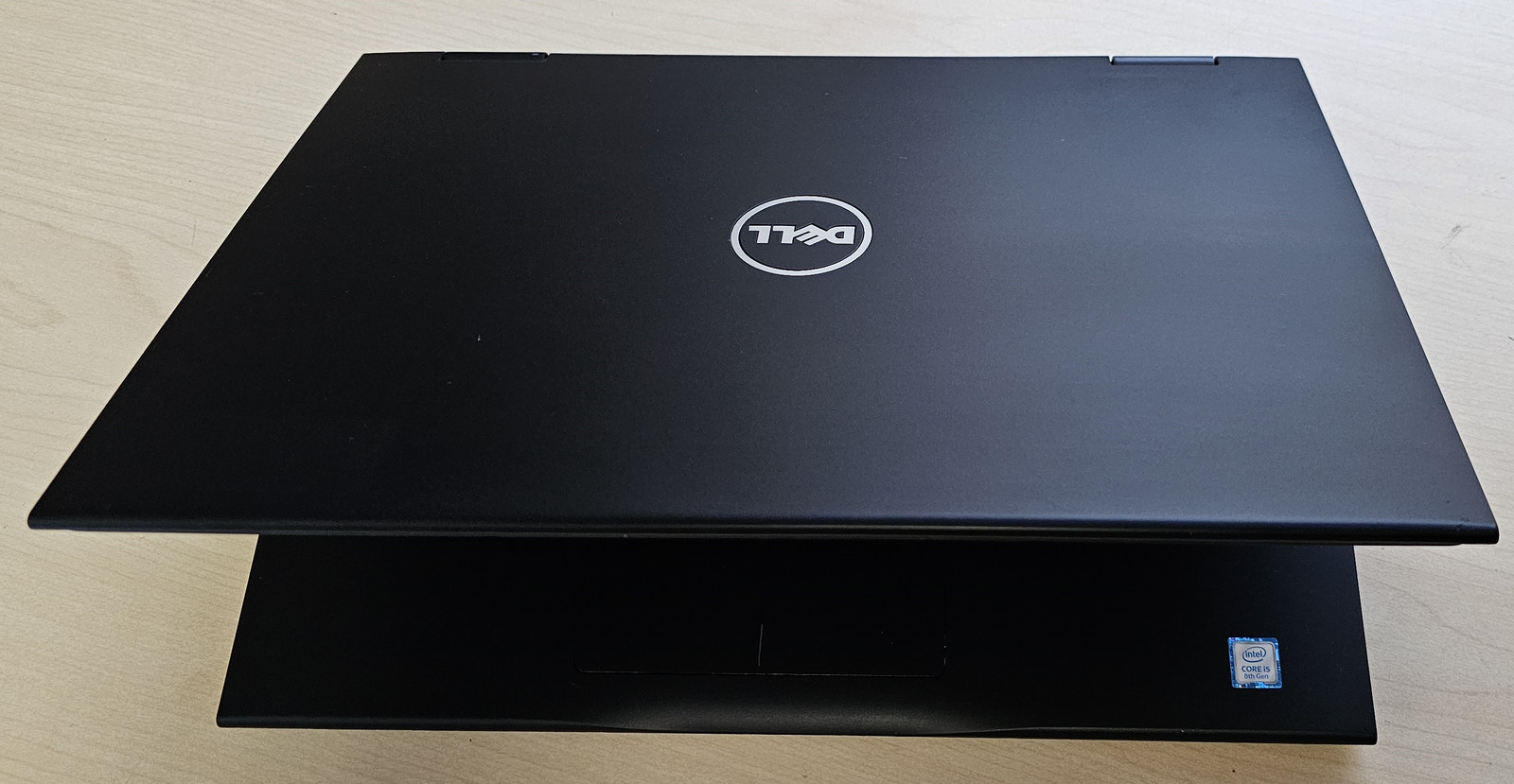 DELL Latitude 3390 2-in-1 i5-8250U 16GB RAM 256GB SSD 13.3″FHD TOUCH WiFi + BT
