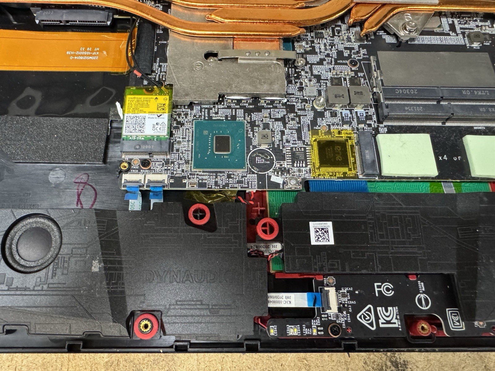 MSI GE75 Raider 10SE 17.3″ Gaming Laptop i7-10750H RTX 2060 BAD FOR PARTS REPAIR