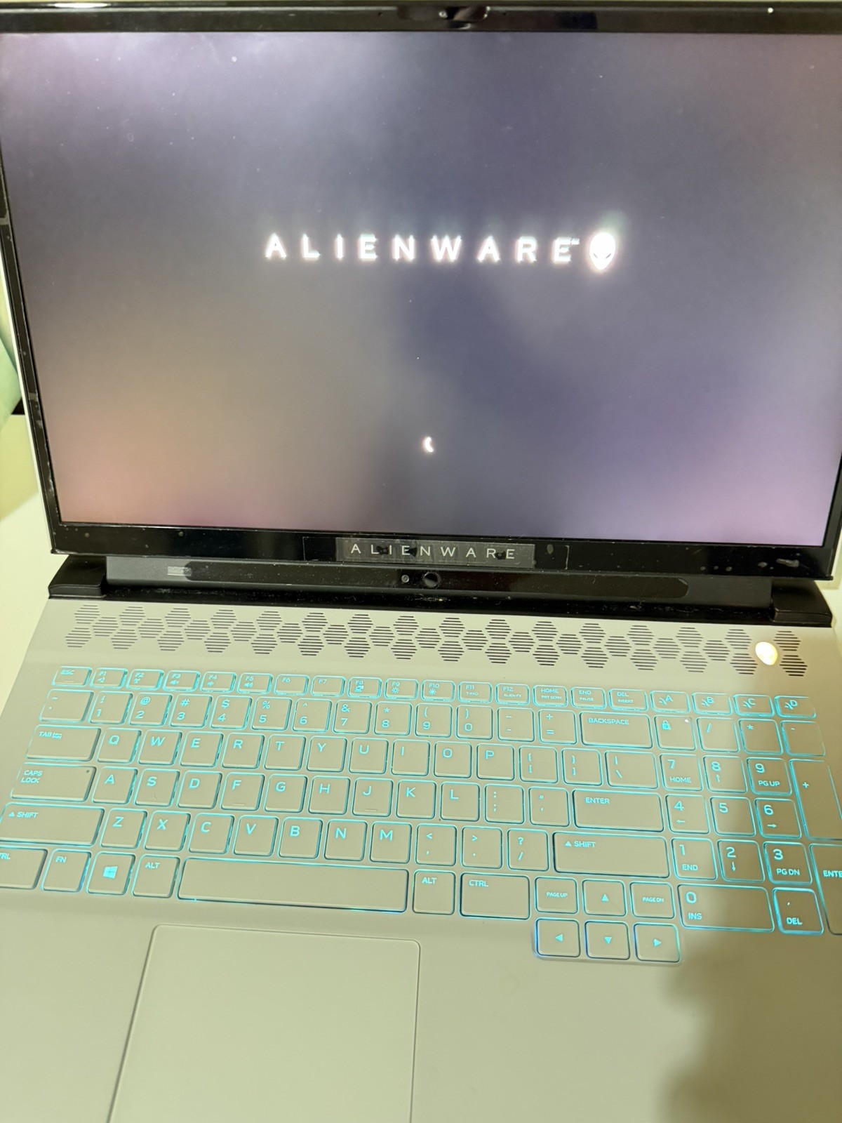 Dell Alienware M17 R3 i9-10980HK | CPU @2.40GHZ | 2 TB | 2080 Super NVIDIA GPU