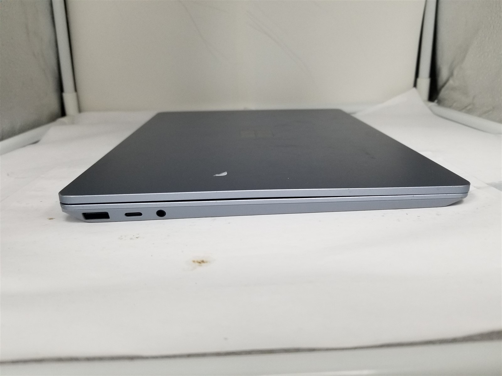 Microsoft Surface Laptop Go Core i5 12.4″ 8GB/128GB Blue See Details VD6225