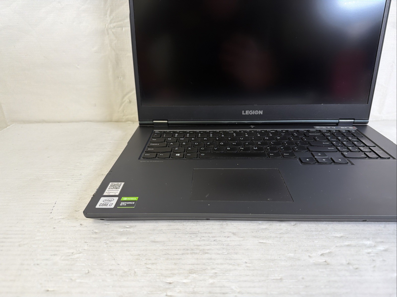 Lenovo Legion 5 17IMH05H 17″ i7-10750H 16GB RAM 256GB & 1TB GTX 1660 Ti – READ