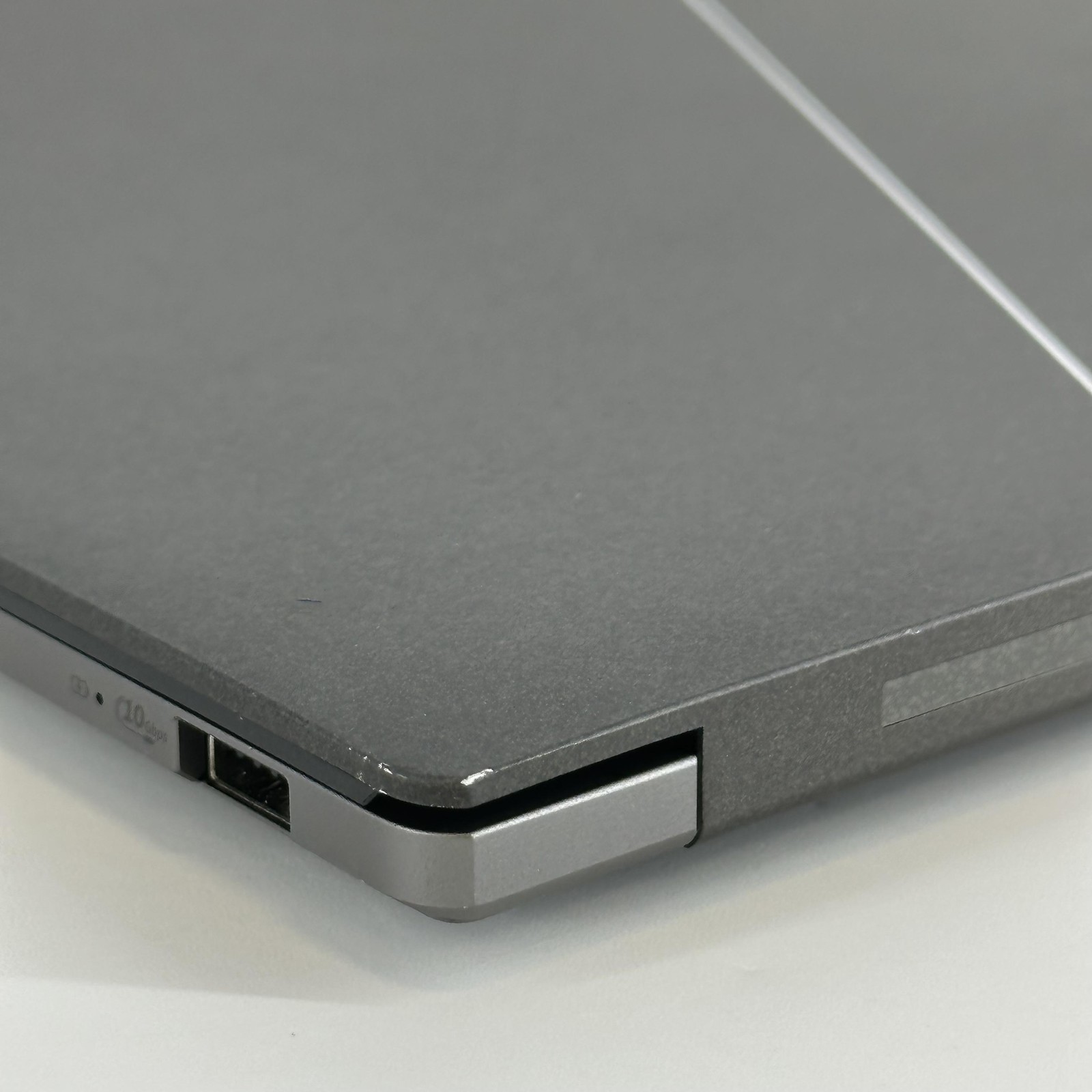 Asus Zenbook S 14 QHD+ TOUCH 2.2 GHz Ultra 7 256V 16GB 1TB Very Good BENT FRAME