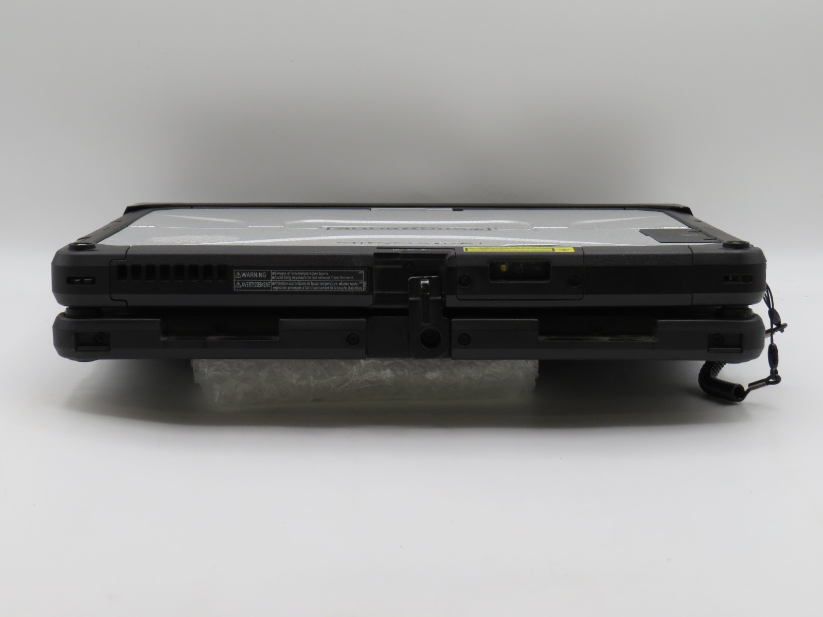 Panasonic CF-33 Toughbook i7-7600U@2.8 | 16/256GB SSD | 12″ Touch | No OS/AC