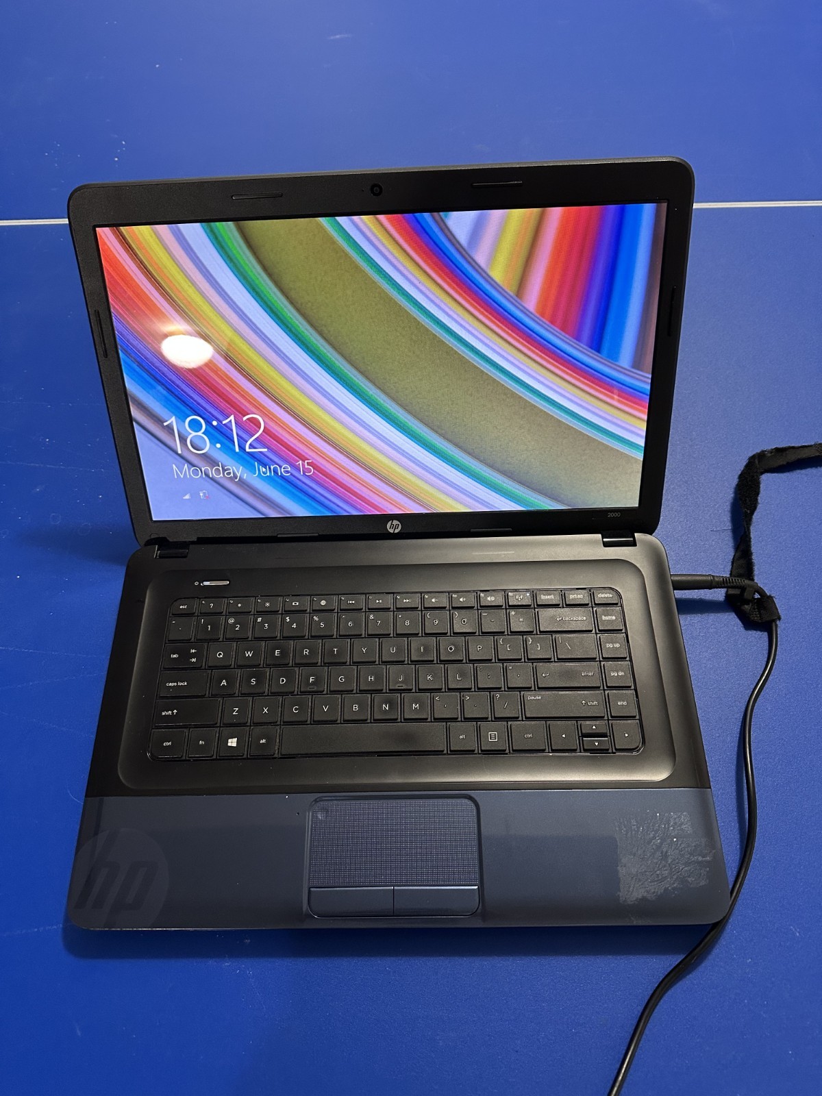 HP 2000-2b19wm Laptop | 4 GB RAM, 320 GB HDD