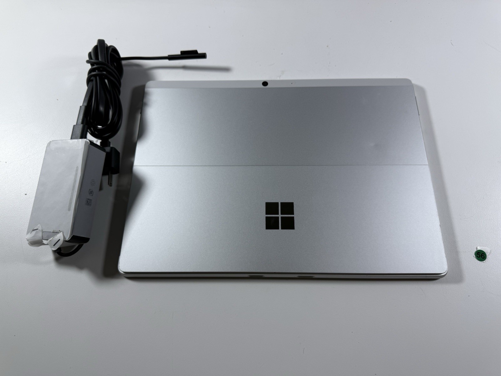 Microsoft Surface Pro 8 (1982) i5-1145G7 – 16GB RAM – 256GB 120Hz – Win 11 Pro