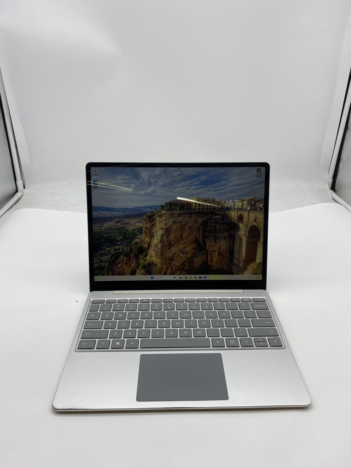 MICROSOFT Surface Laptop Go Intel Core i5 1035G1 1GHz 8GB 256GB SSD W11P Touch