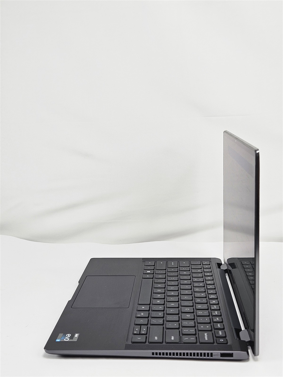 Dell Latitude 9430 2-in-1 i5-1245U 16GB DDR5 256GB NVMe Iris Xe GPU