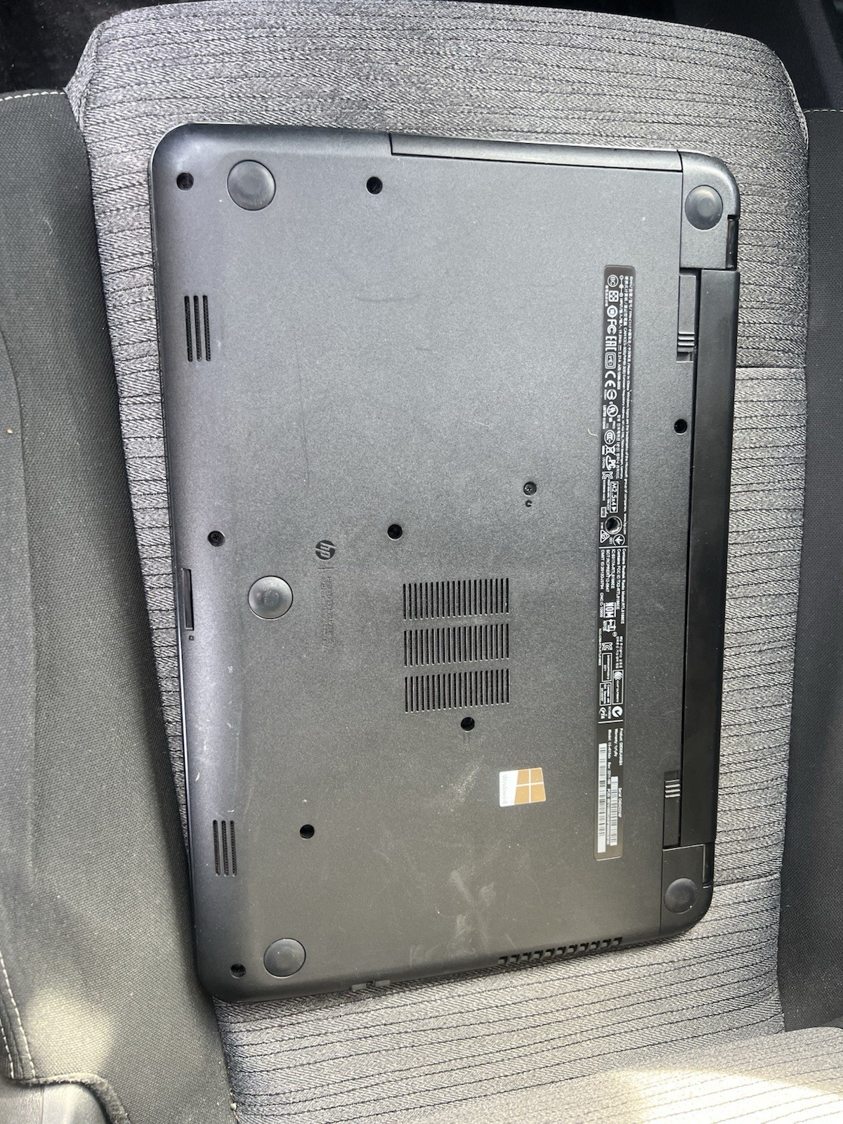 HP 15.6″ Intel Core i3 Notebook Laptop Black Integrated On-Board Graphics