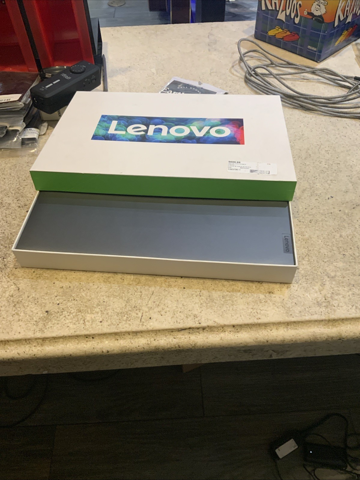 Lenovo Flex 5G 14″(256 GB UFS 8gb RAM) Laptop – Gray 14Q8CX05 Touchscreen 2 In 1