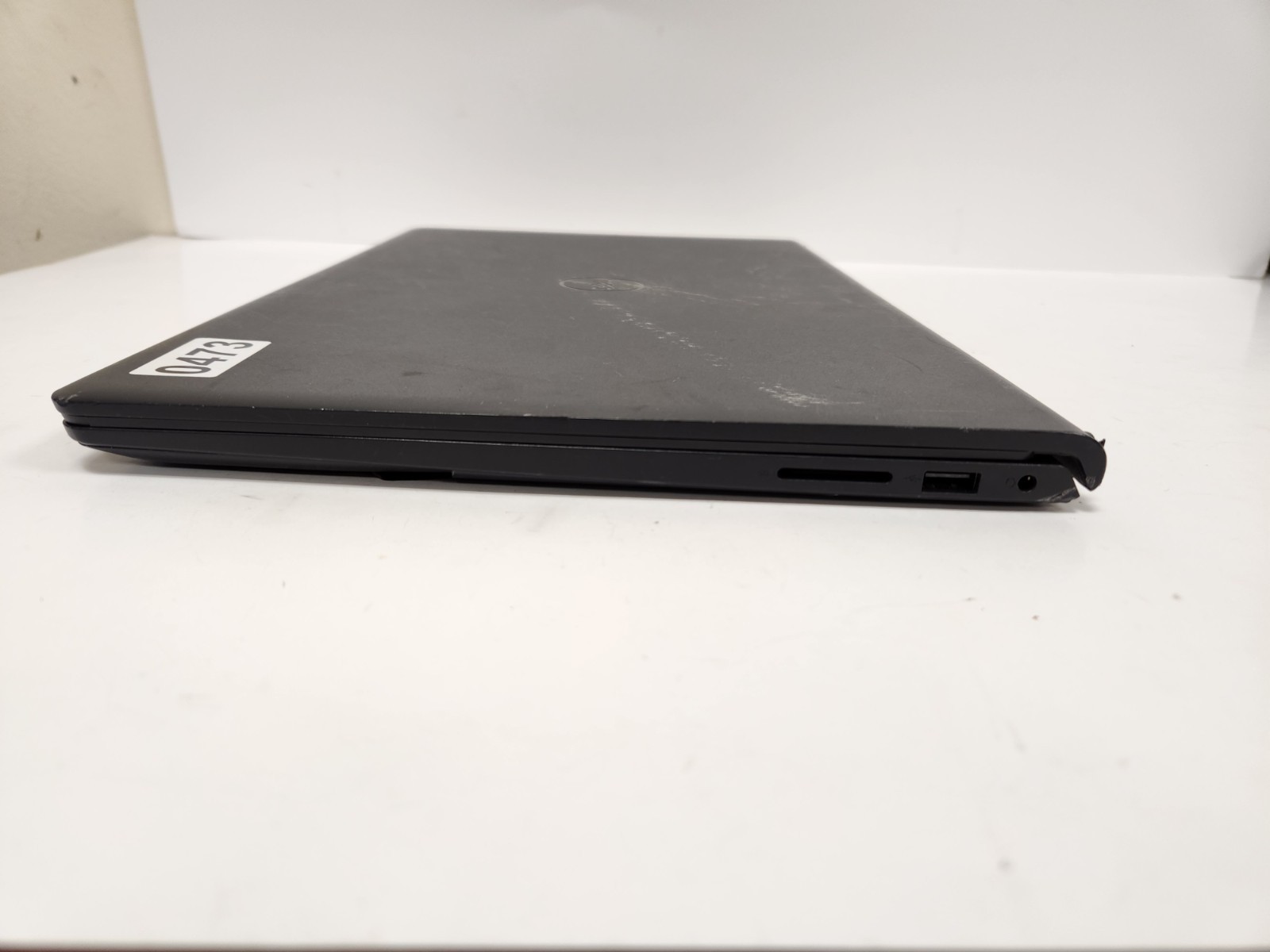 DELL INSPIRON 15 3511 Core i5-1035G1, 4GB RAM Laptop for Repair #0473