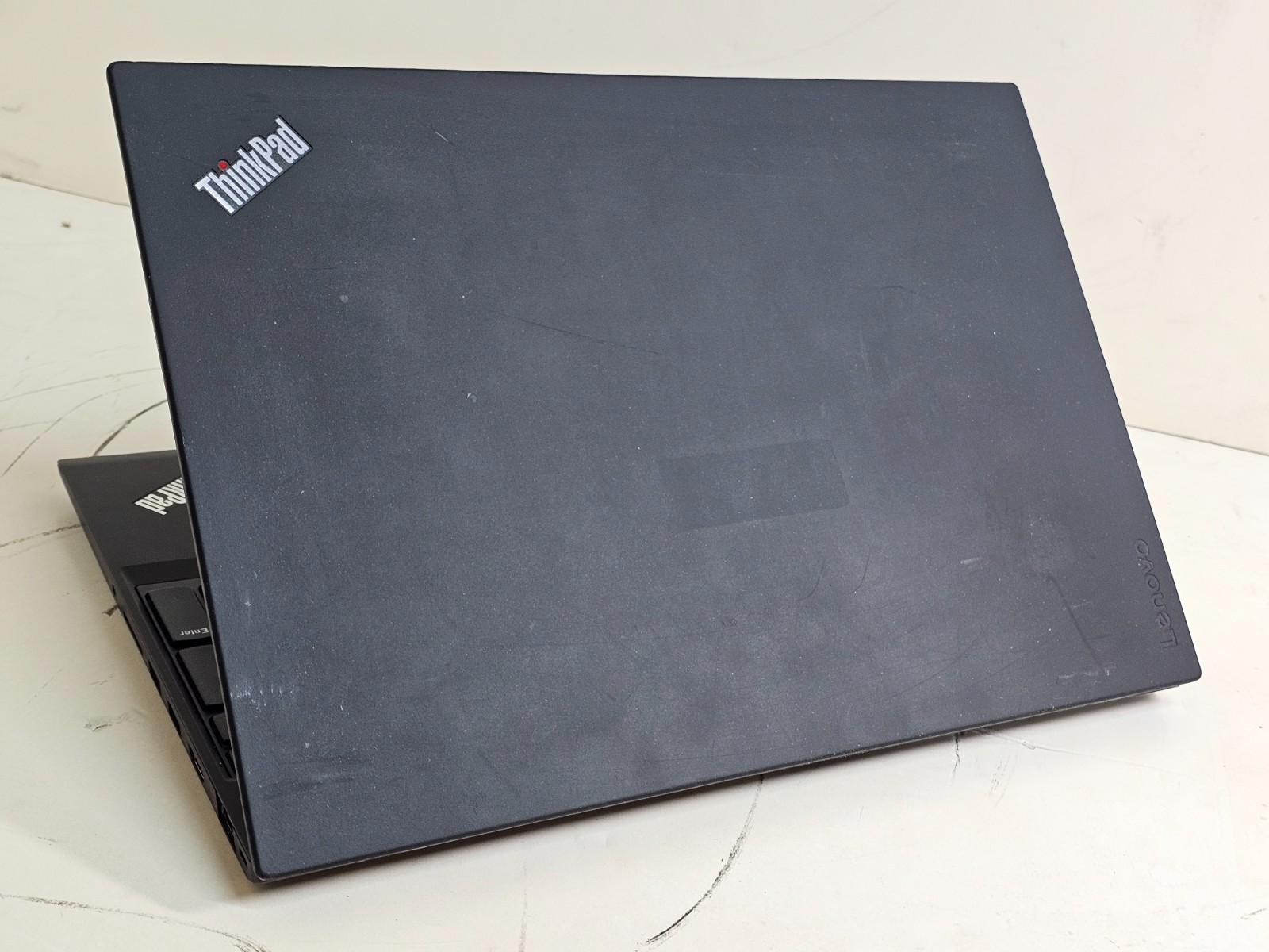 Lenovo ThinkPad T580 Laptop – 1.7 GHz i5 16GB 256GB Cam 15.6″ Touchscreen – SP1