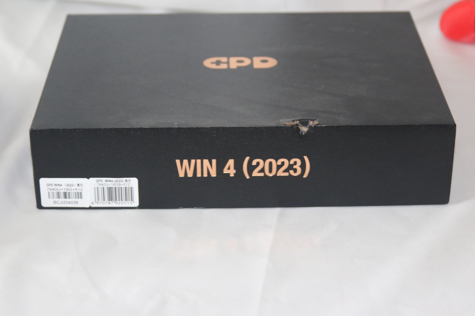 GPD Win 4 2023 7640U Handheld Gaming PC 16gb/1tb SSD