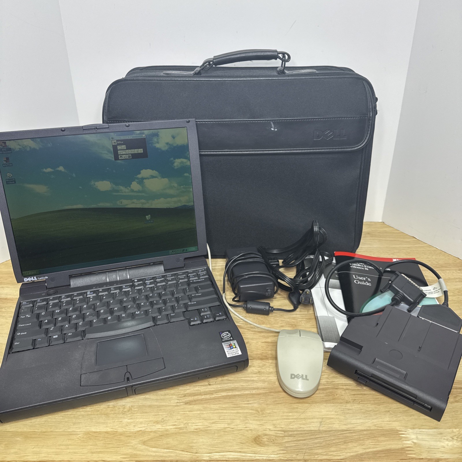 Vintage Dell Latitude CPi A366XT Pentium II 366MHz XP Pro Office 97 Complete Kit