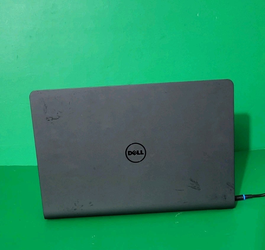Dell Latitude 3550 15.6″ i5-5200U 2.2GHz 4GB RAM 500GB HDD For Parts As Is