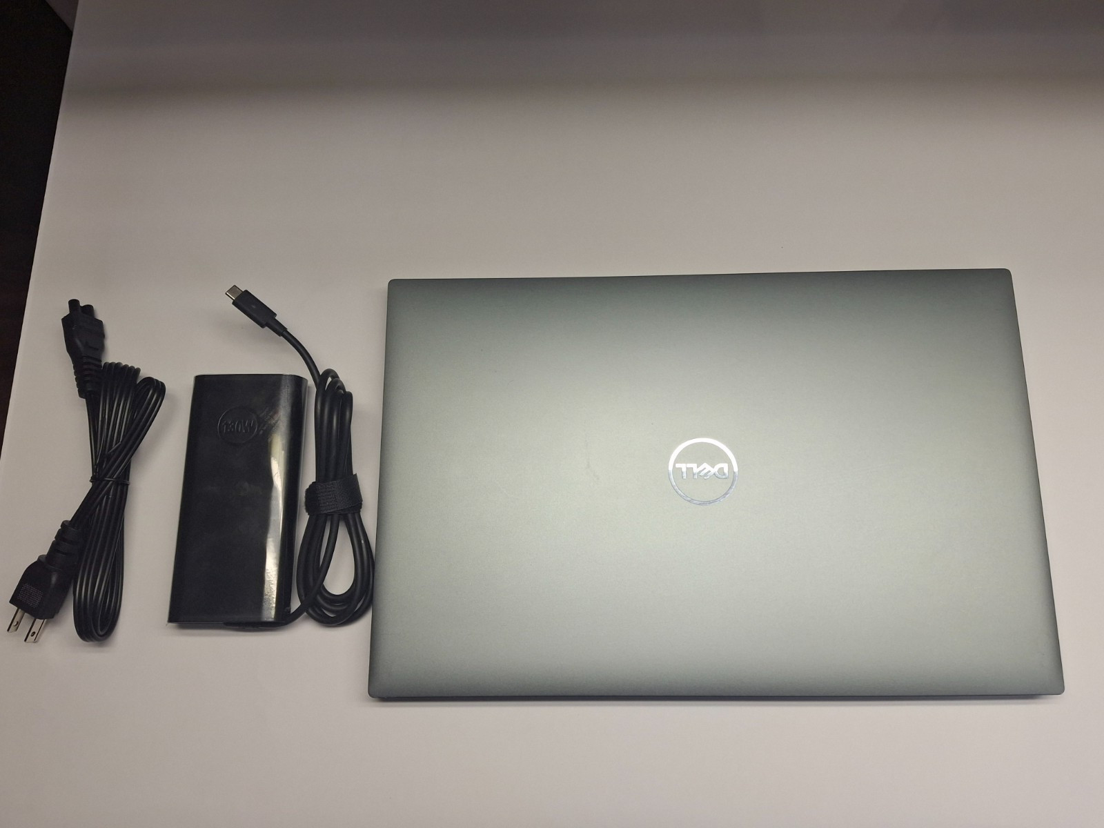Dell Precision 5770 17 i712800H 24GHz 32GB 1TB SSD Nvidia RTX A3000 12G G2U