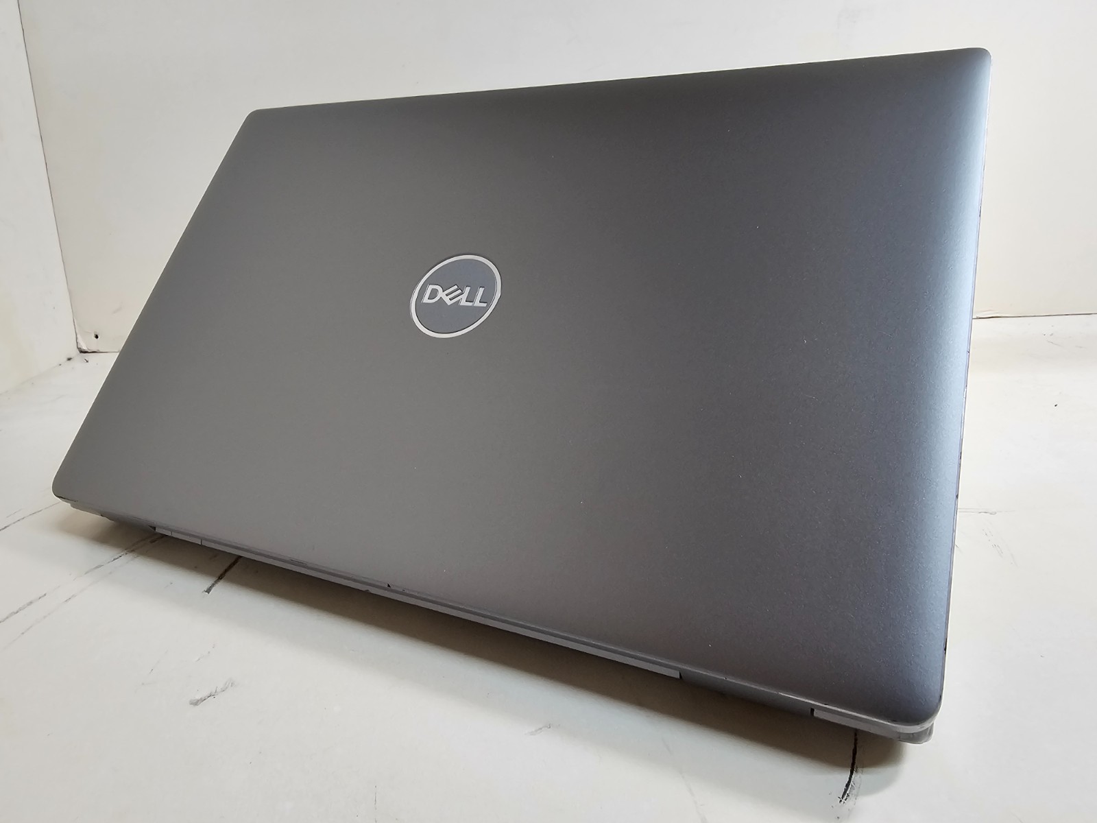 Dell Precision 3561 Laptop – 2.3 GHz i7-11800H 32GB 256GB SSD T1200 15.6″ – SP71