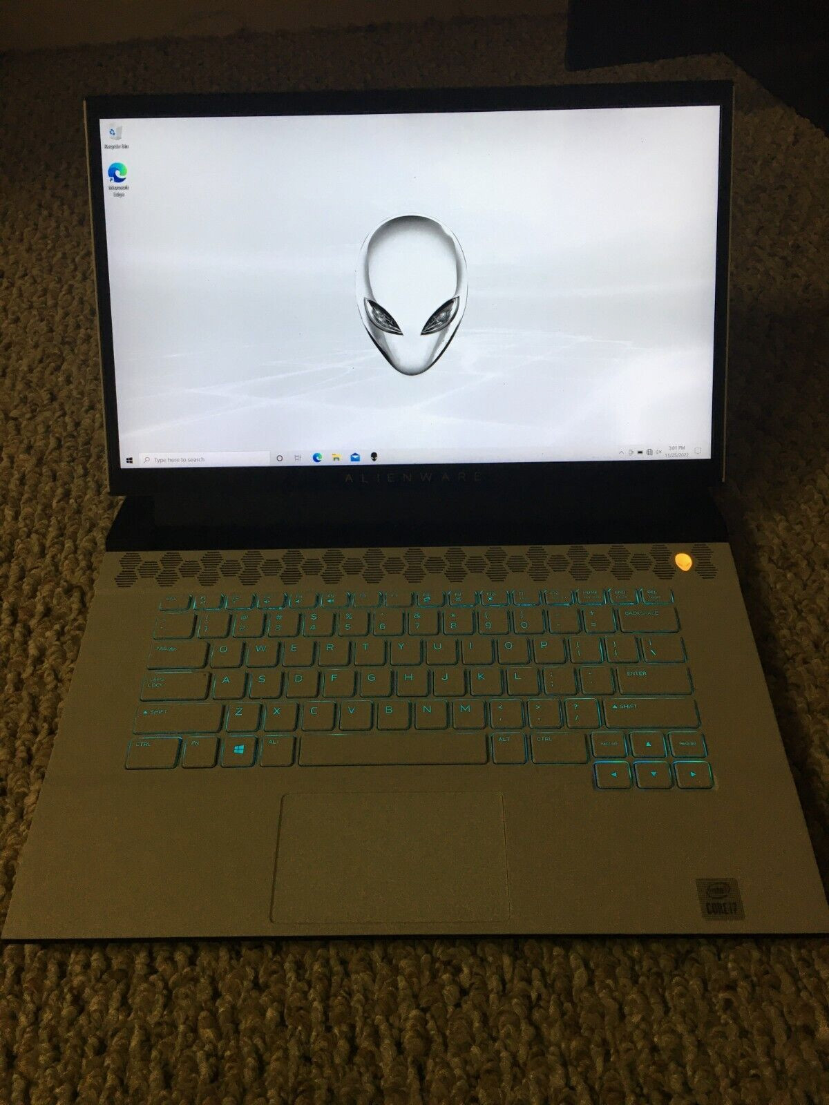 Alienware m15 R3 15.6″ i7-10750H 2.6GHz 16GB RAM 512GB SSD RX 5500M
