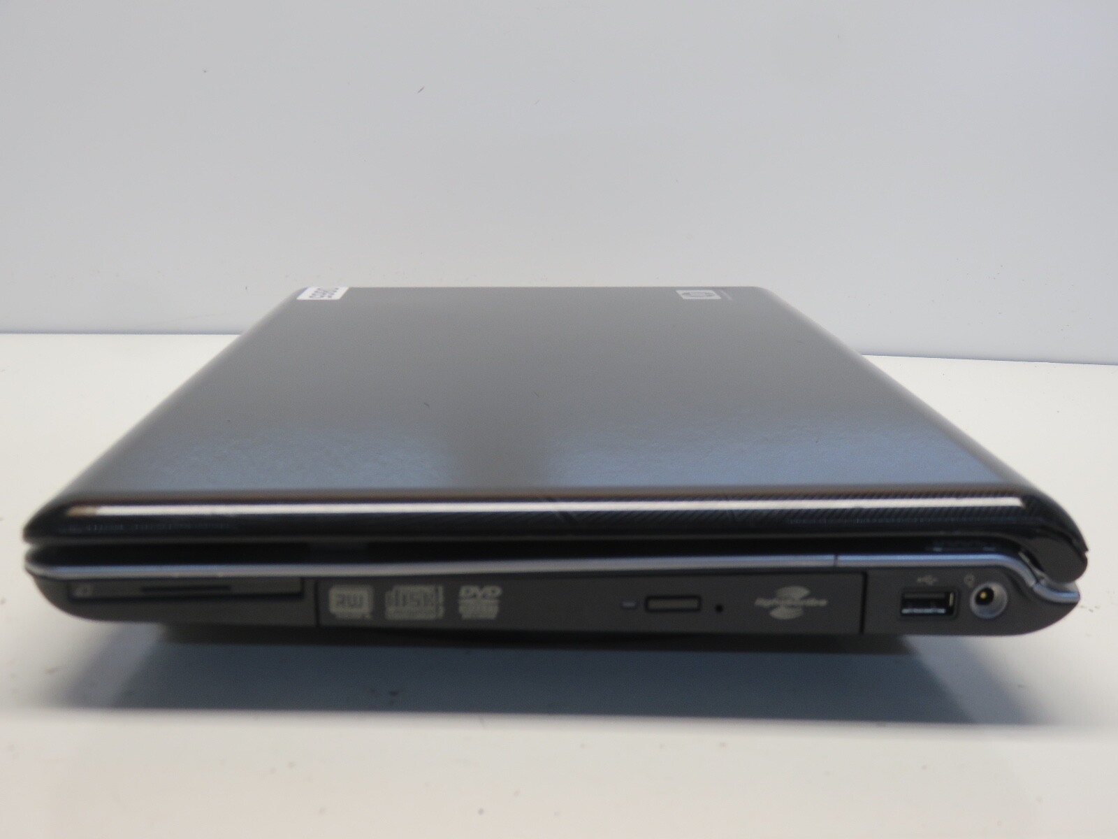 HP Pavilion dv6500 DV6636NR AMD Turion 64 X2 TL-50 1900MHz 2GB NO HDD No Batt