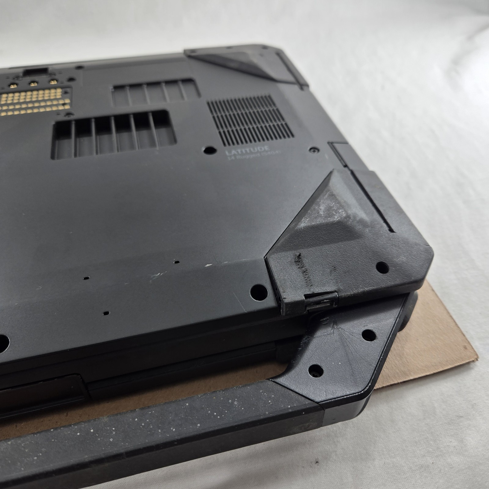 Lot of (2) Dell 14 Rugged 5404 i7-4650U 1.7GHz 8GB RAM No SSD/OS – READ