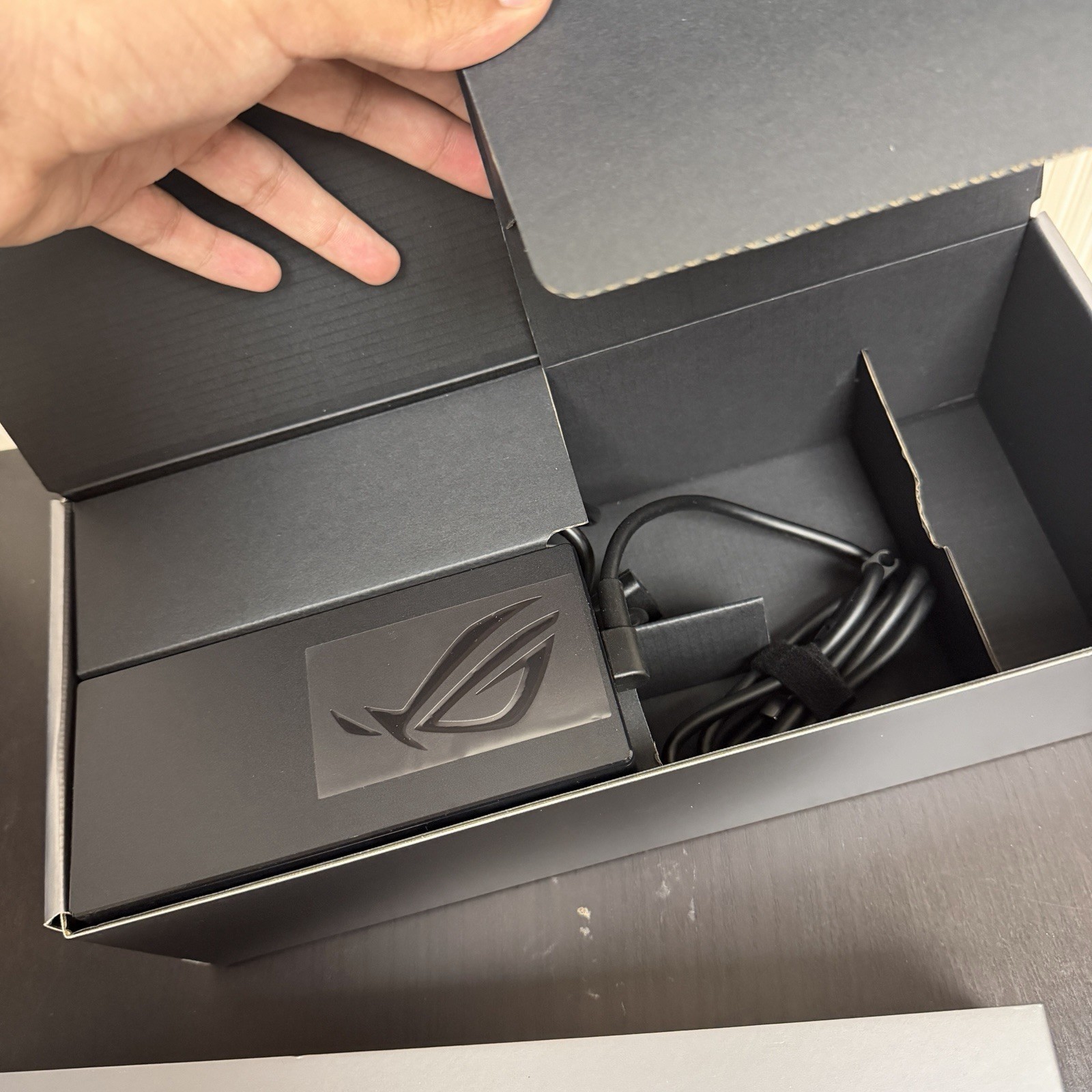 ASUS ROG Zephyrus Duo 16 Dual Touch 16″ Ultra 9 386H 32GB RAM 1TB SSD RTX 5070Ti