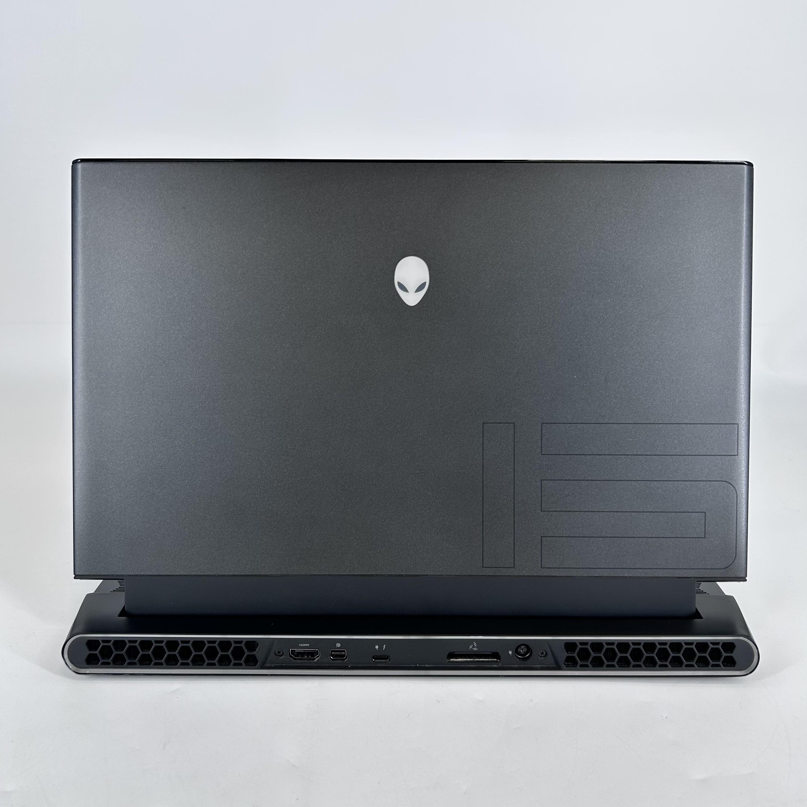 Dell Alienware m15 R3 300Hz FHD i7-10750H 2.60GHz 16GB 1TB SSD NVIDIA RTX 2070