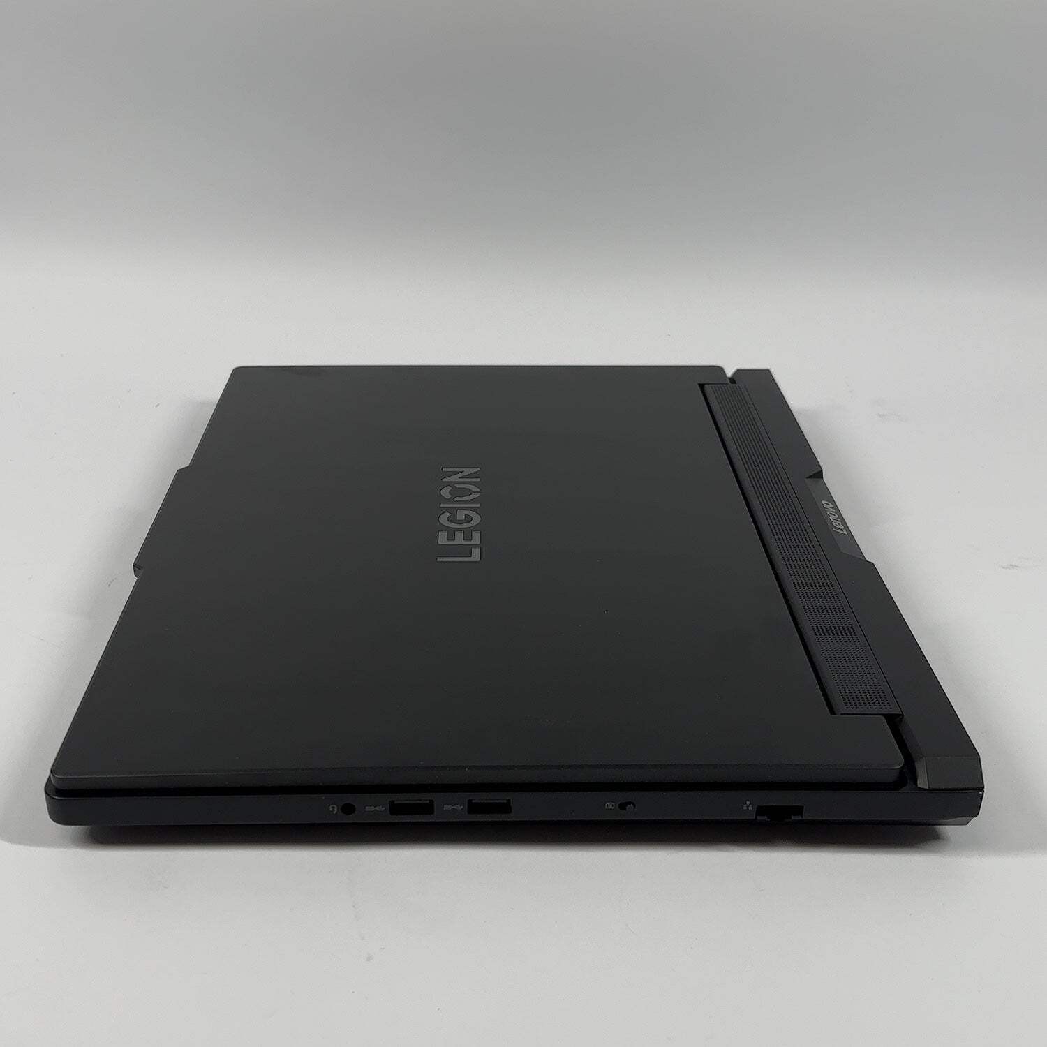 Lenovo Legion Pro 7 16IAX10H Core Ultra 9 275HX 2.7GHz 64GB RAM GeForce RTX 5090