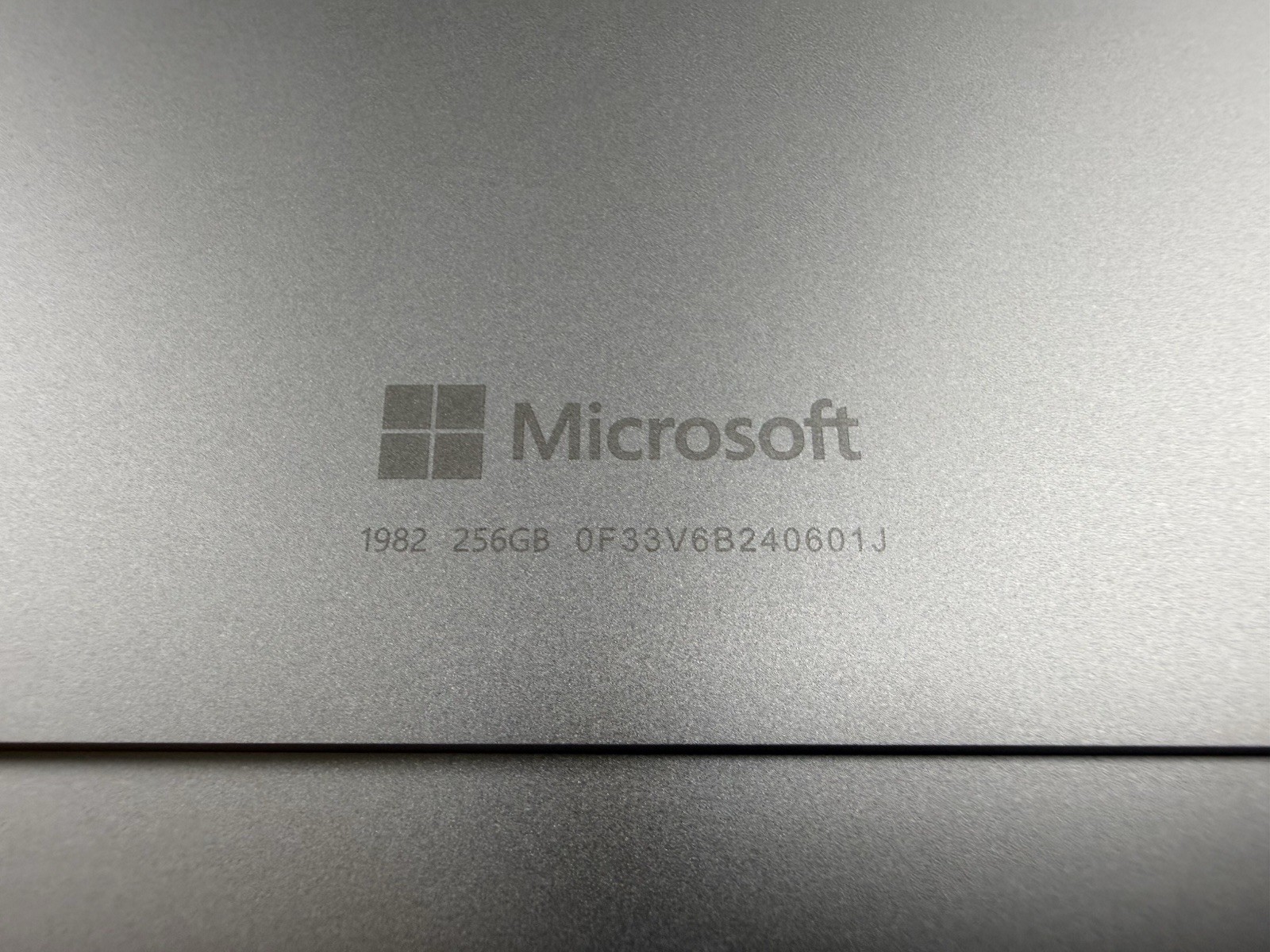 Microsoft Surface Pro 8 1982 13″ I7-1185G7 16GB 256GB SSD 2-in-1 Touch Screen