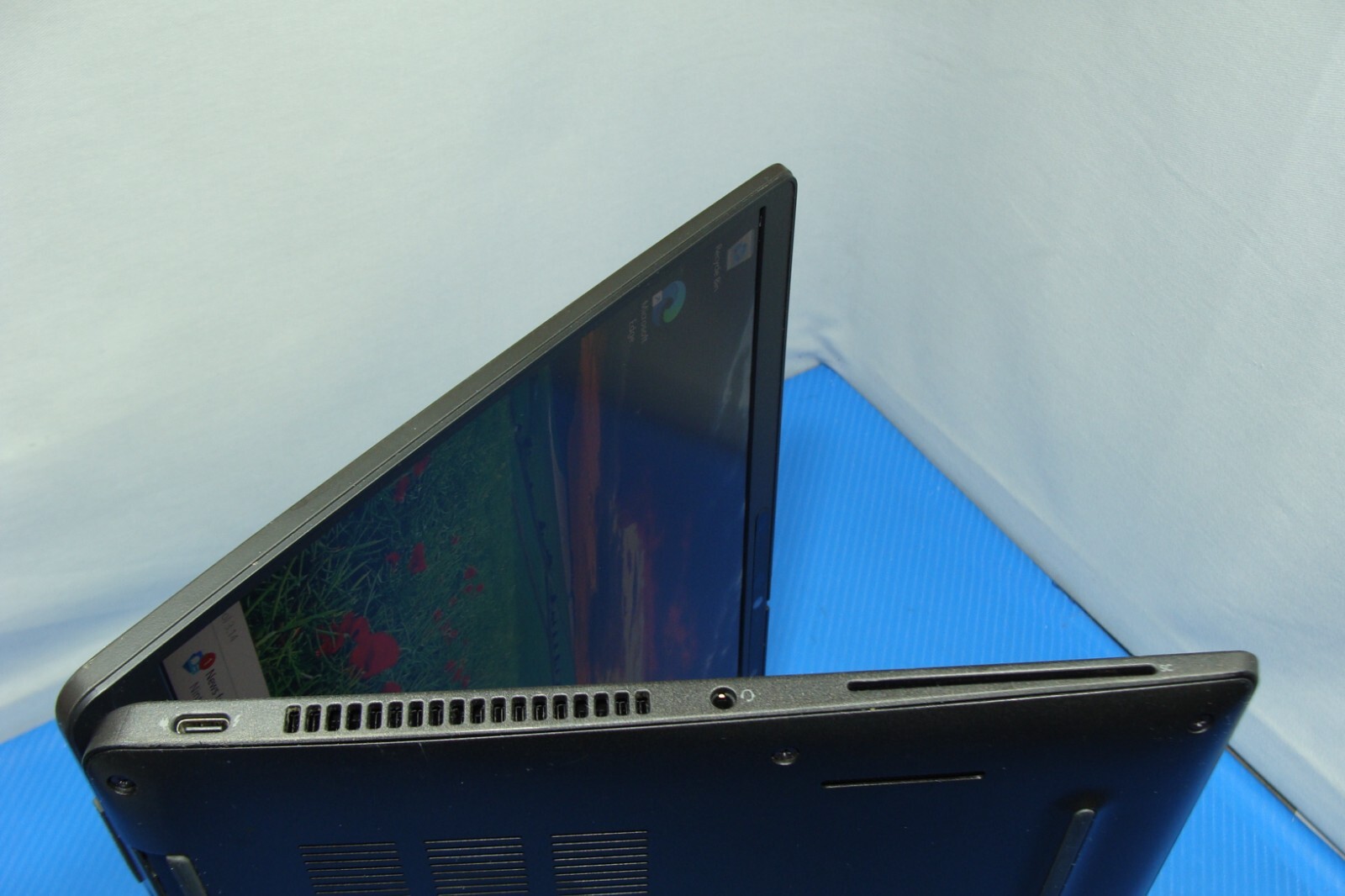 Dell Latitude 7420 14″FHD i7-1185G7 3Gh 16GB 256GB SSD Windows 11 Pro +Charger