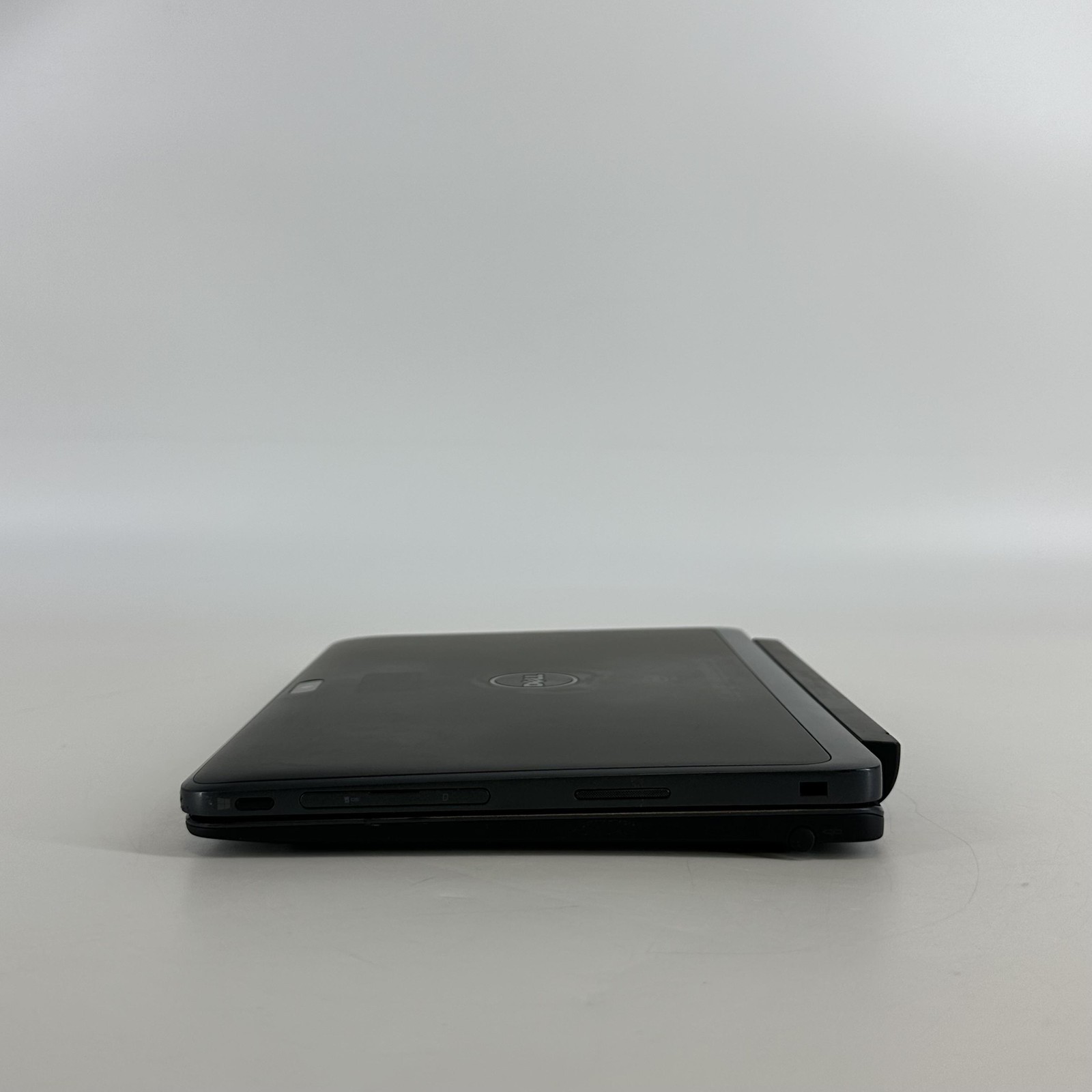 Dell Venue 10 Pro 5056 TOUCH Atom x5-Z8500 1.44GHz 4GB 128GB – CRACKED SCREEN