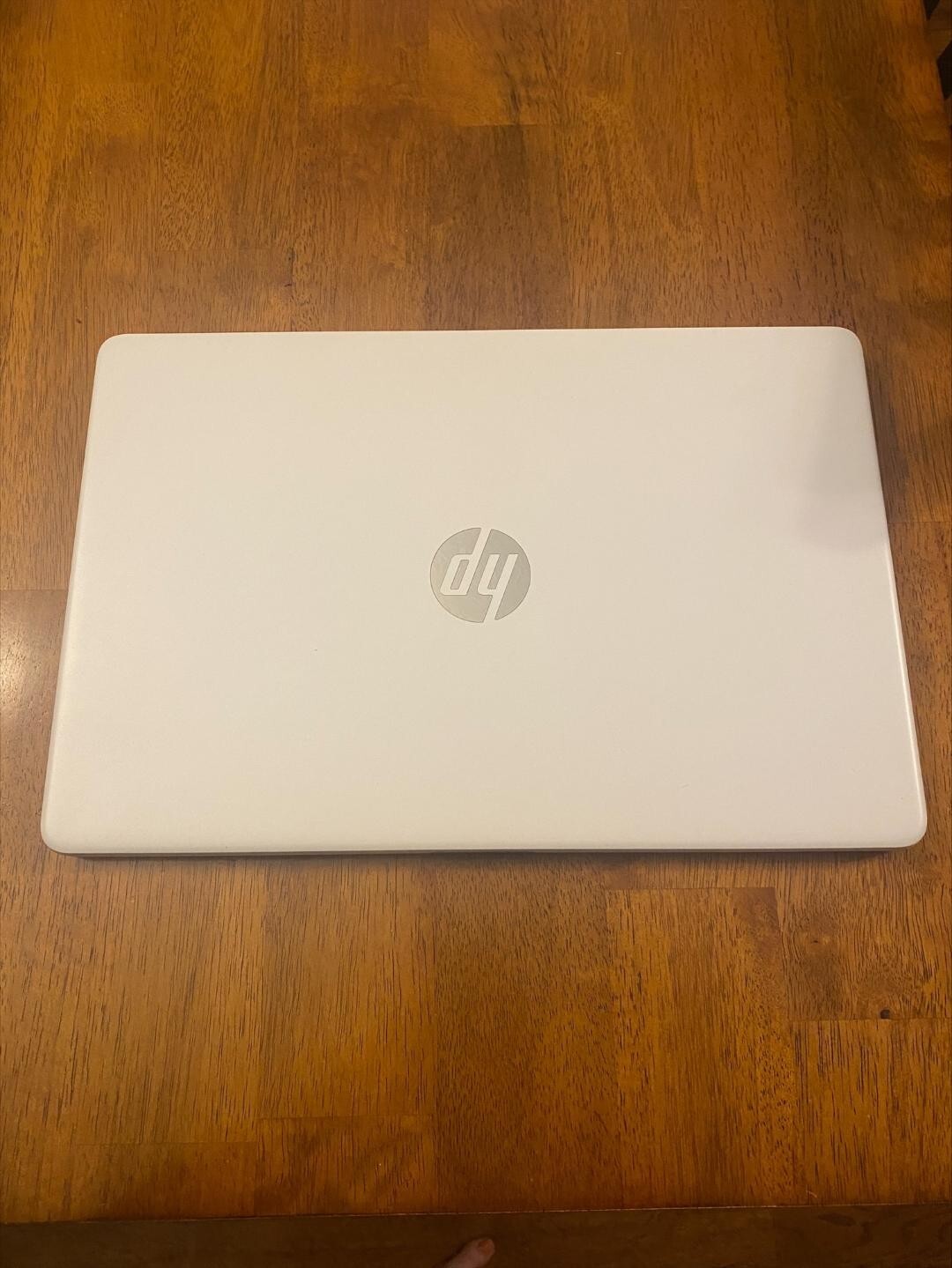 New HP 15t-dy200 15.6″ Laptop, i7-1165G7 4.7 GHz, 16GB, 256GB, snowflake white