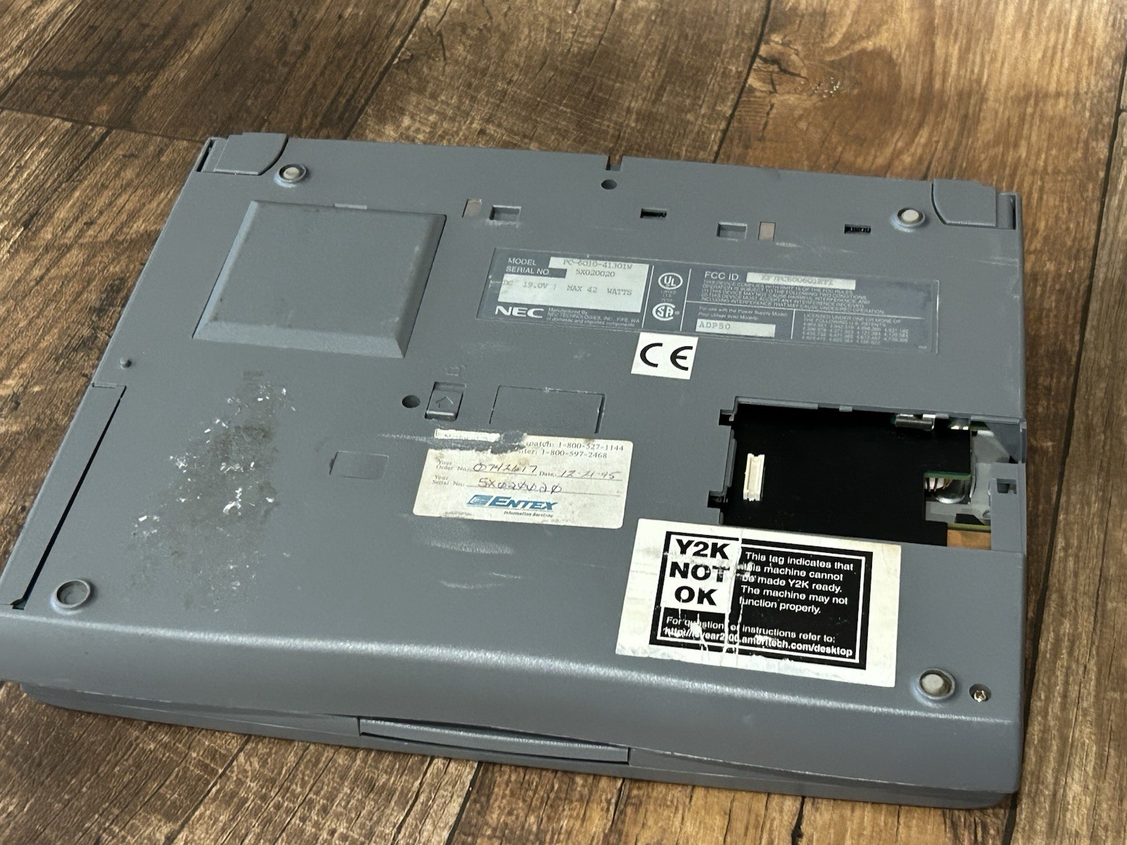NEC Versa 2000D Laptop For Parts As Is PC-6010-41301W Not Y2K Ready Sticker