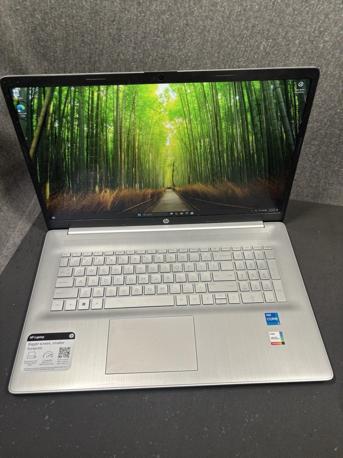 HP 17-cn0xxx i5-1135G7 2.40GHz 16GB RAM 256GB NVMe W11P J12242