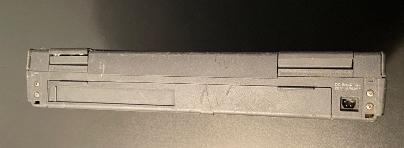 Vintage Rare 1994 IBM ThinkPad 755C Type 9545 awful condition !! READ AND LOOK