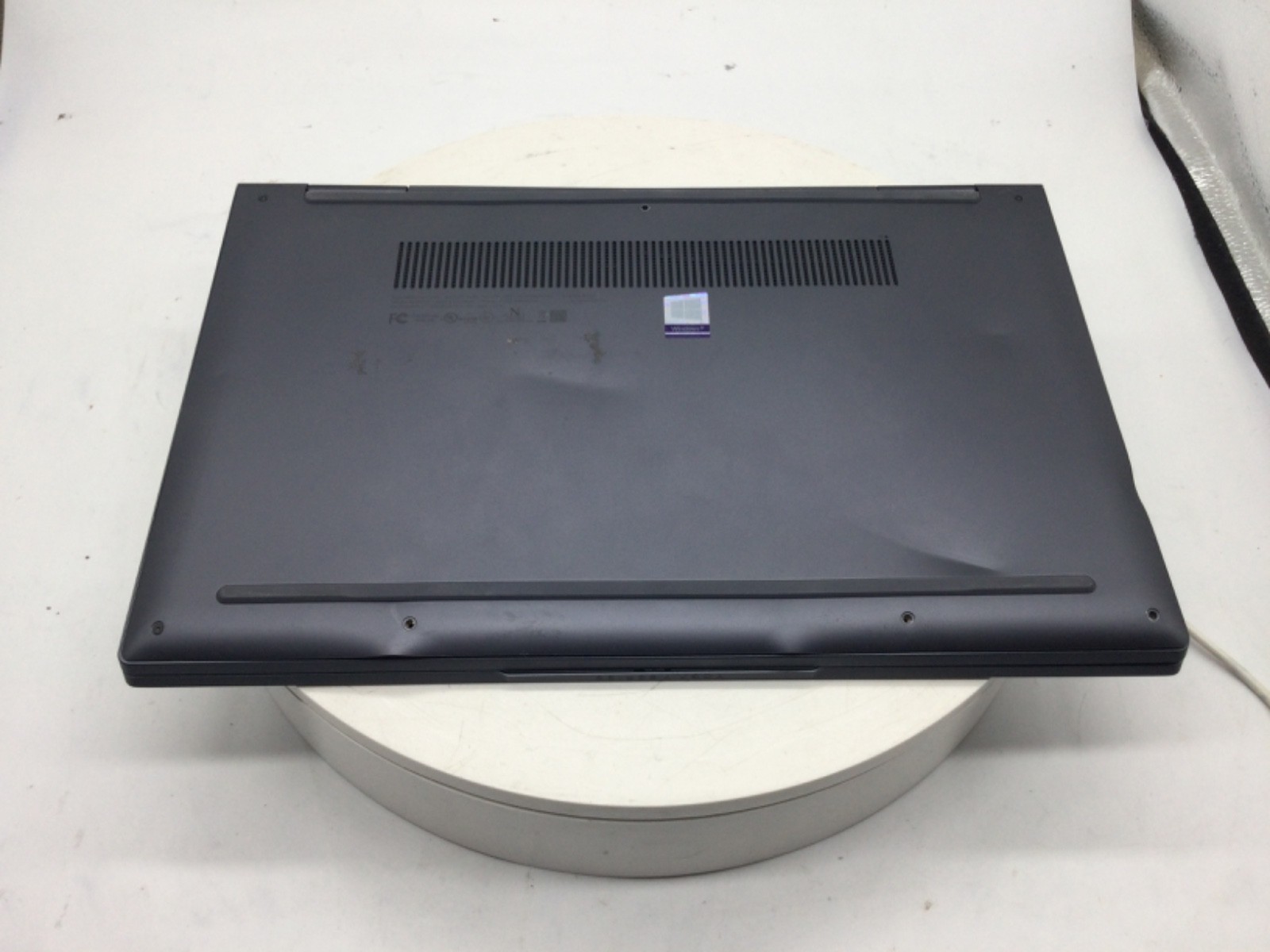 Lenovo Yoga 7 14″ Laptop i7-1165G7 12GB RAM 512GB SSD Windows 11 Pro Used READ