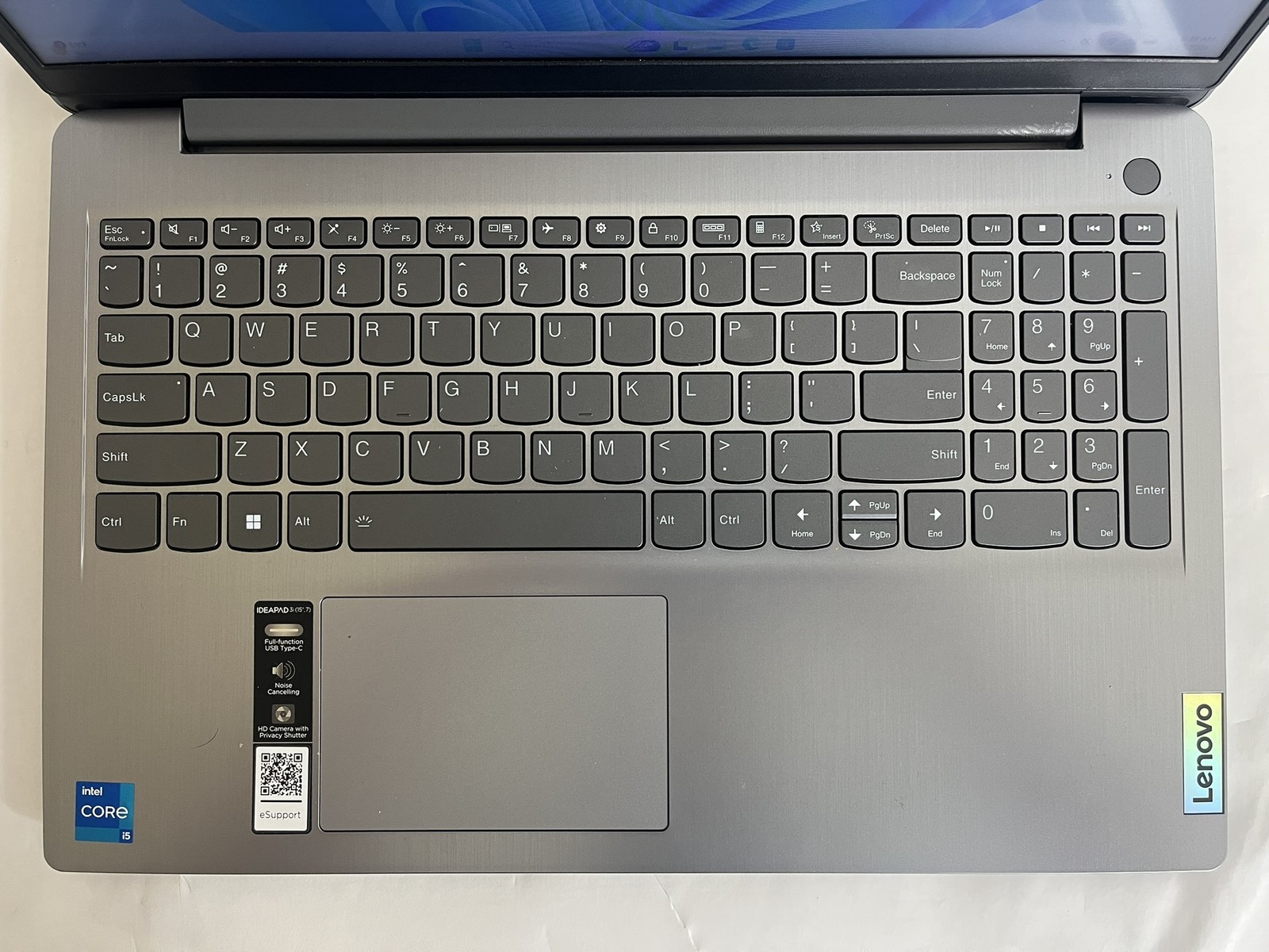 Lenovo IdeaPad 3 15IAU7 15.6IN i5-1235U 8GB 256GB SSD W11