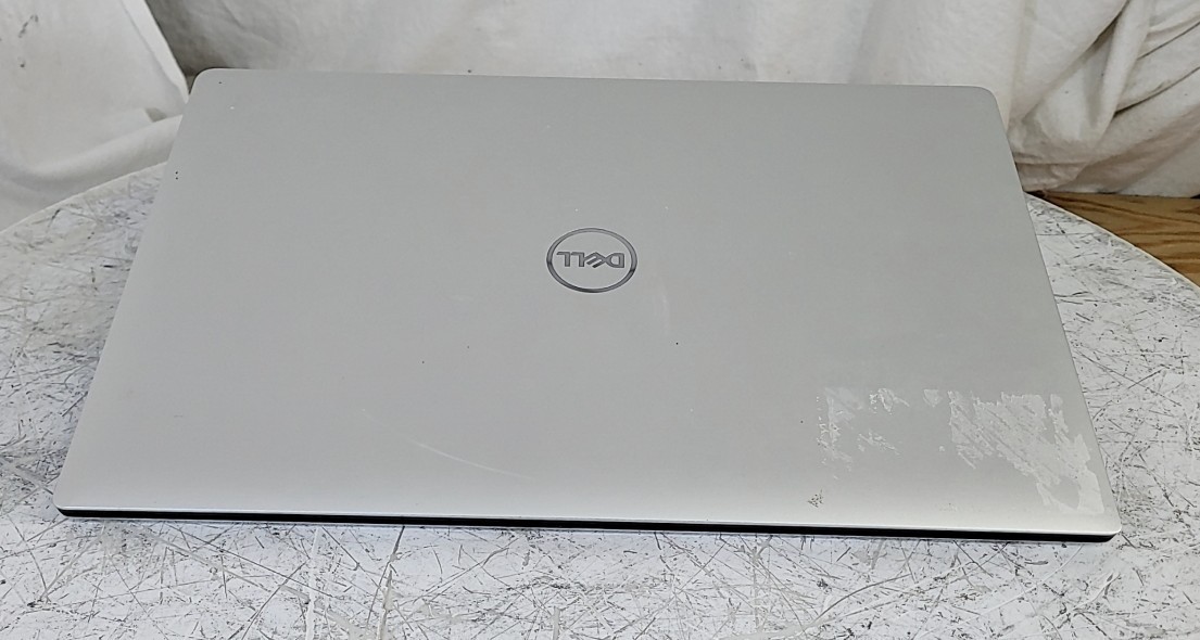 DELL XPS 15 7590 Laptop Core I9-9980HK 8GB 256GB SEE NOTES