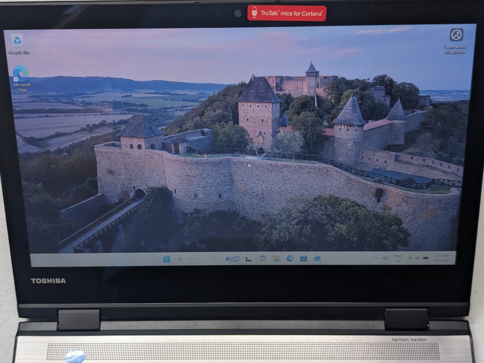 Collectable Toshiba Satellite E45W-C4200X 14in 500GB, 6GB RAM/ i3 5th Gn 2.1GHz